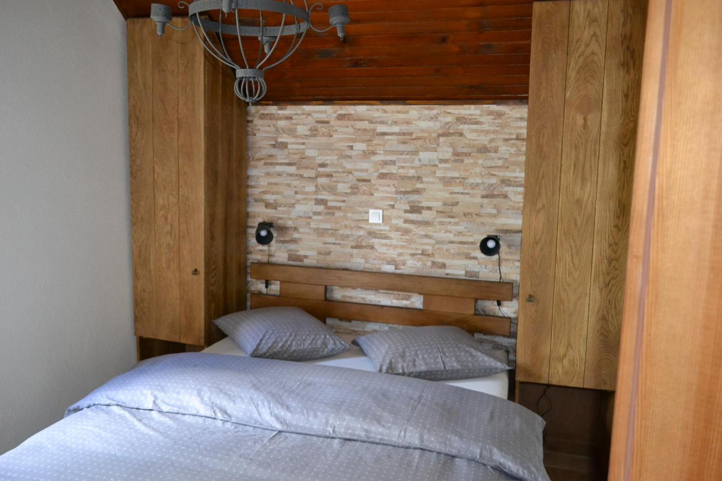 Three-Bedroom Villa - Photo 4