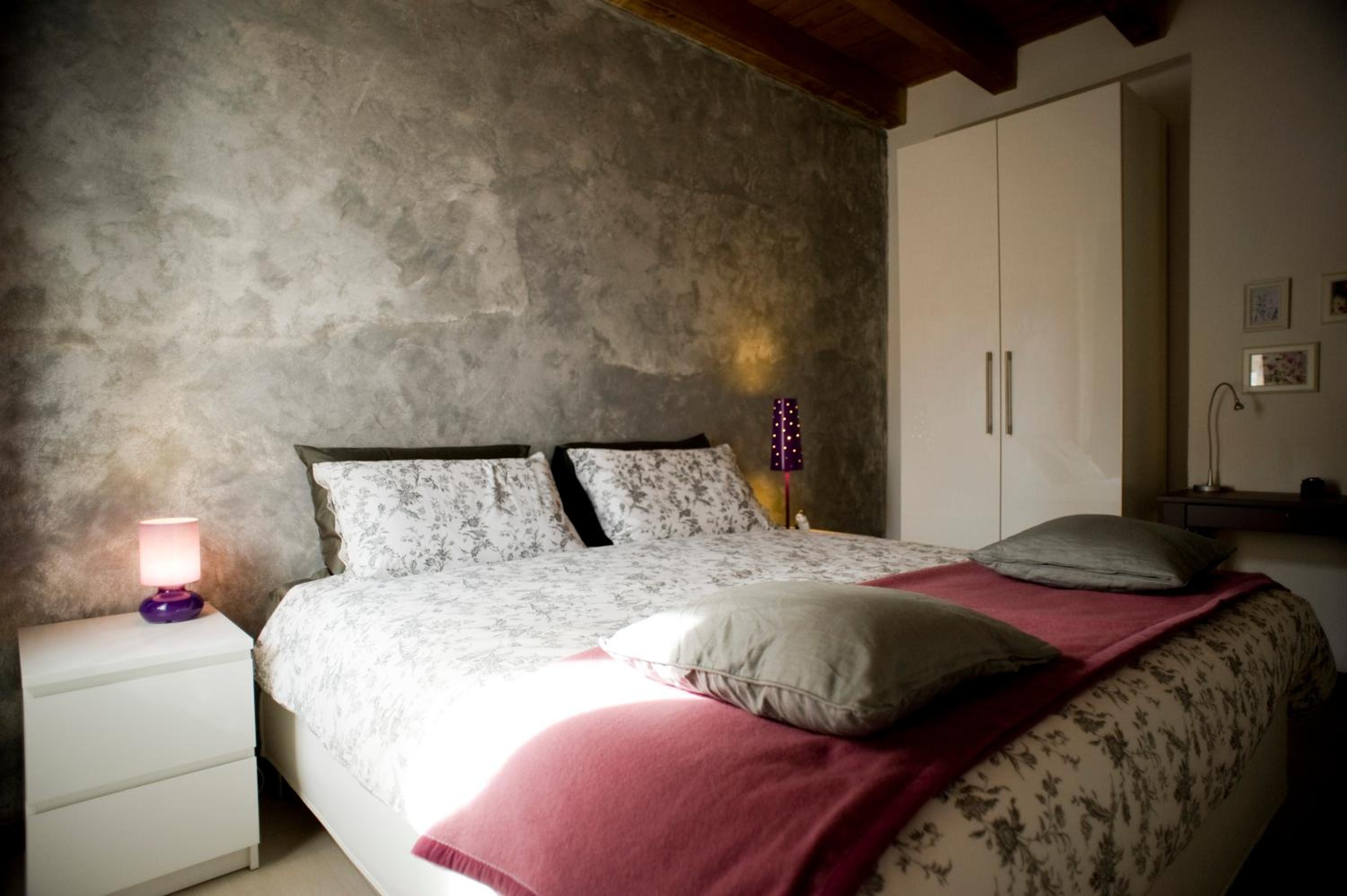 Double or Twin Room with Private Bathroom - Photo 6