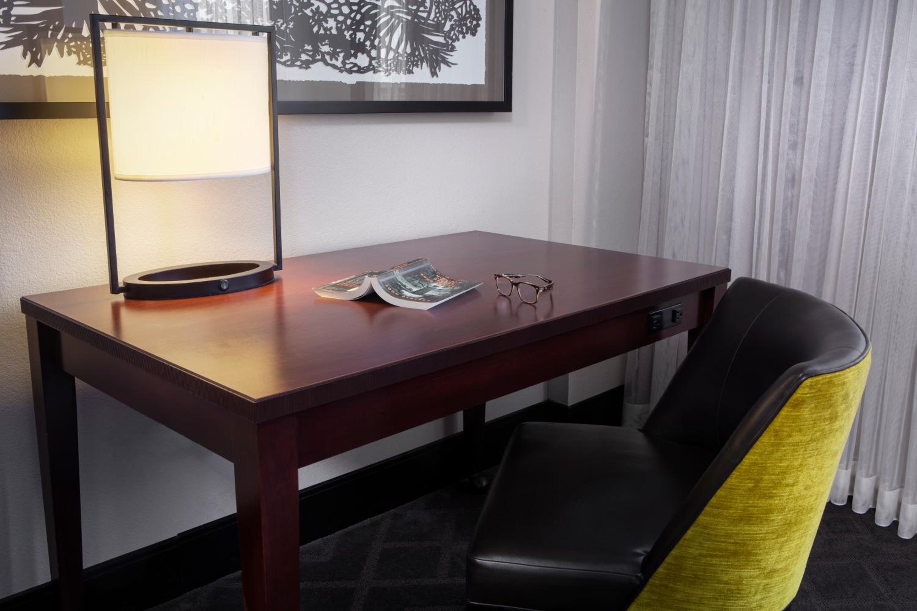 Double Room with Two Double Beds - Photo 6