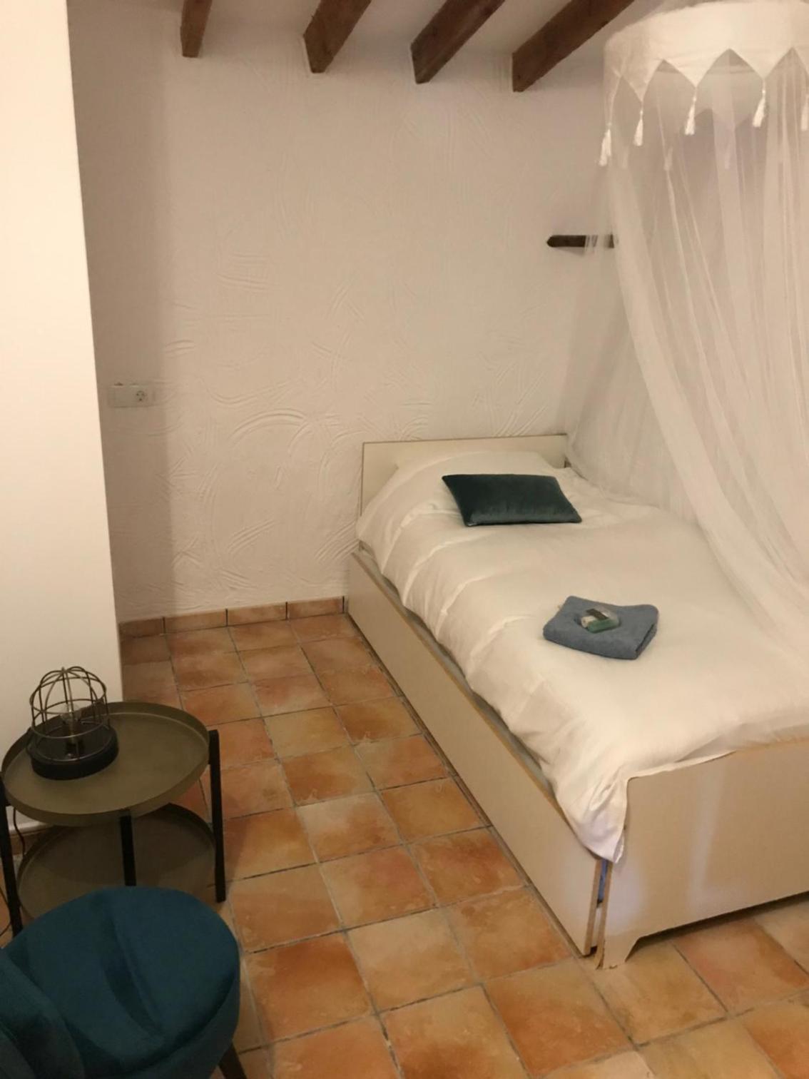 Apartamento con Balcón