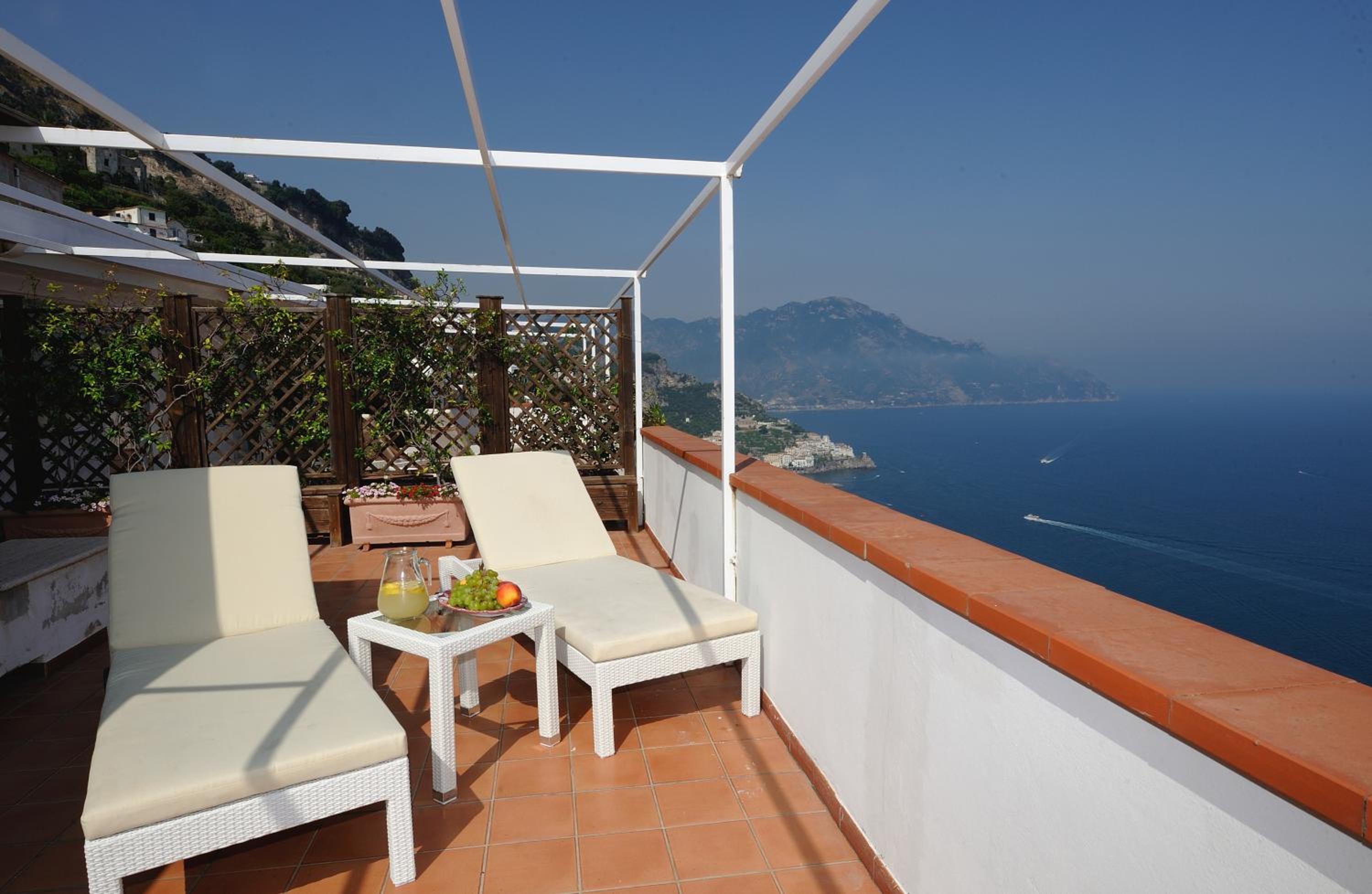 Junior Suite with Terrace and Sea View - Photo 2