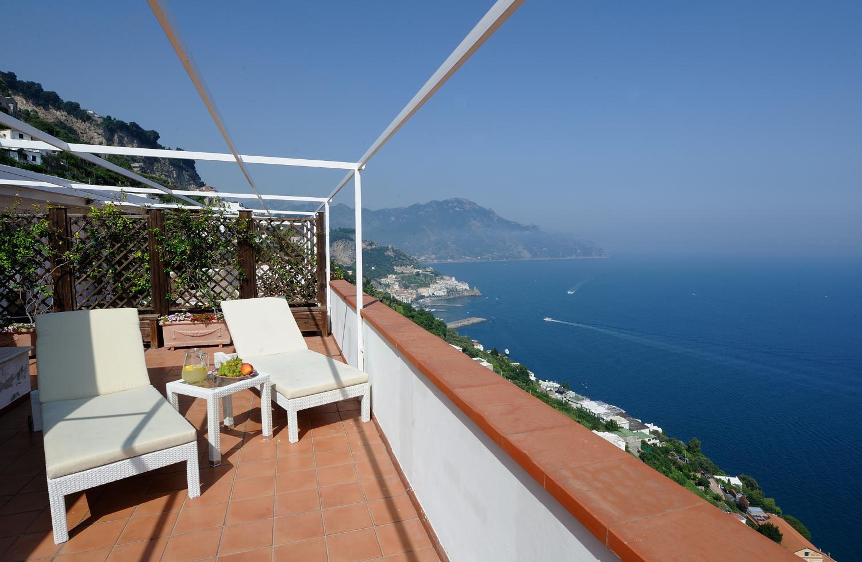 Junior Suite with Terrace and Sea View - Photo 10