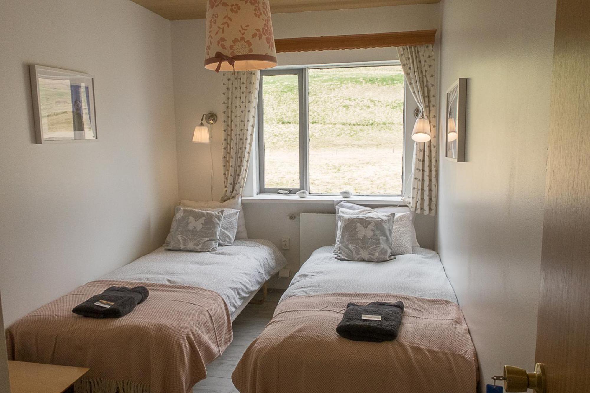 Twin Room with Mountain View - Photo 5