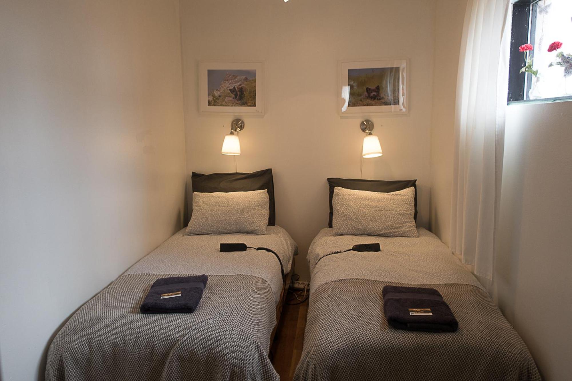 Double or Twin Room with Shared Bathroom photo 2