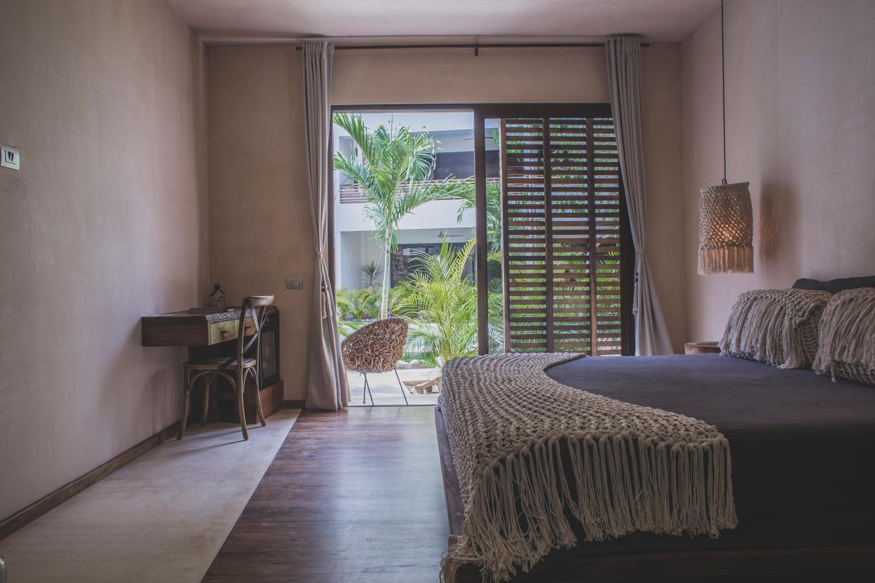 Standard King Room