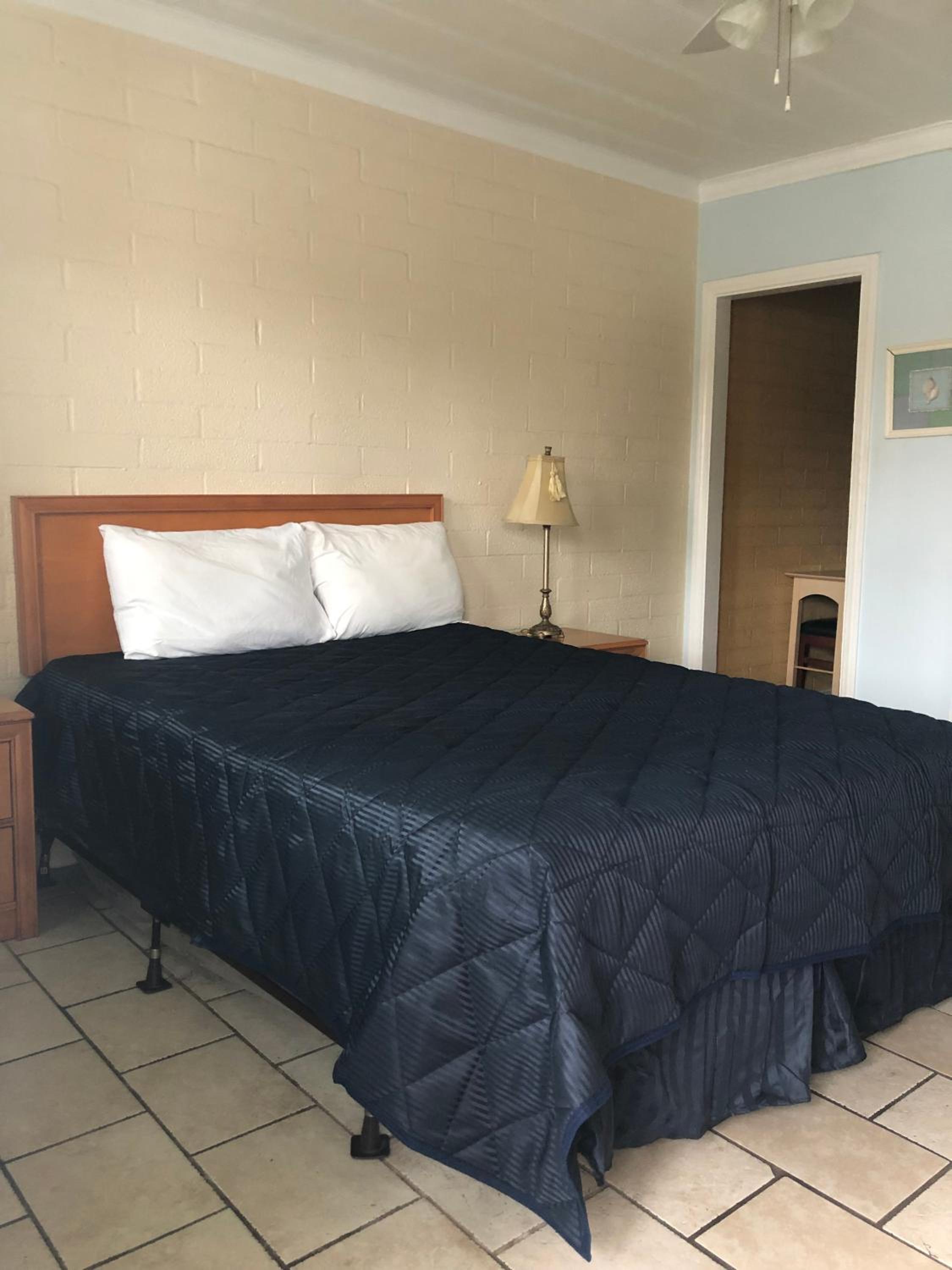 Queen Room with Kitchen photo 1