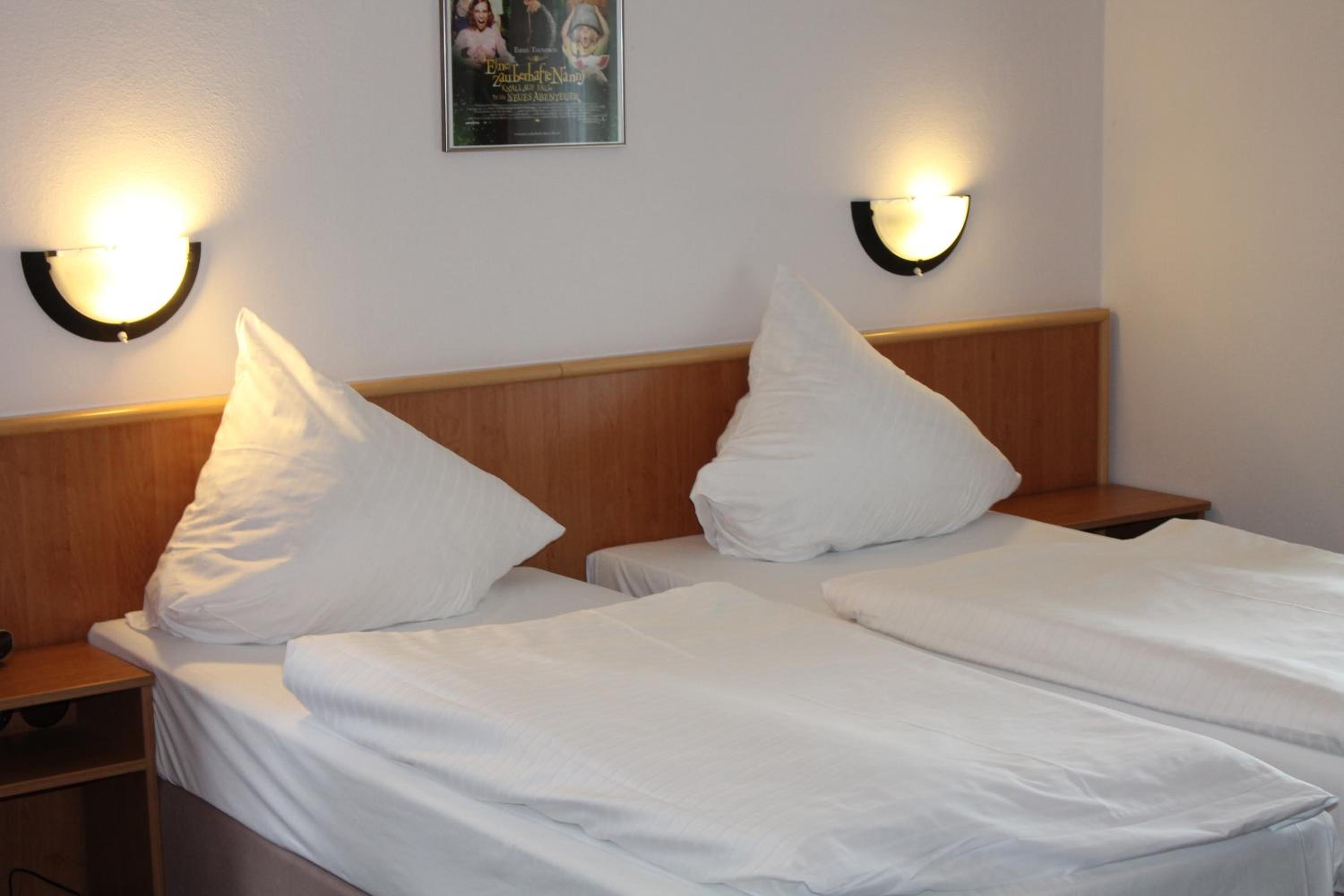 Double Room - Photo 2