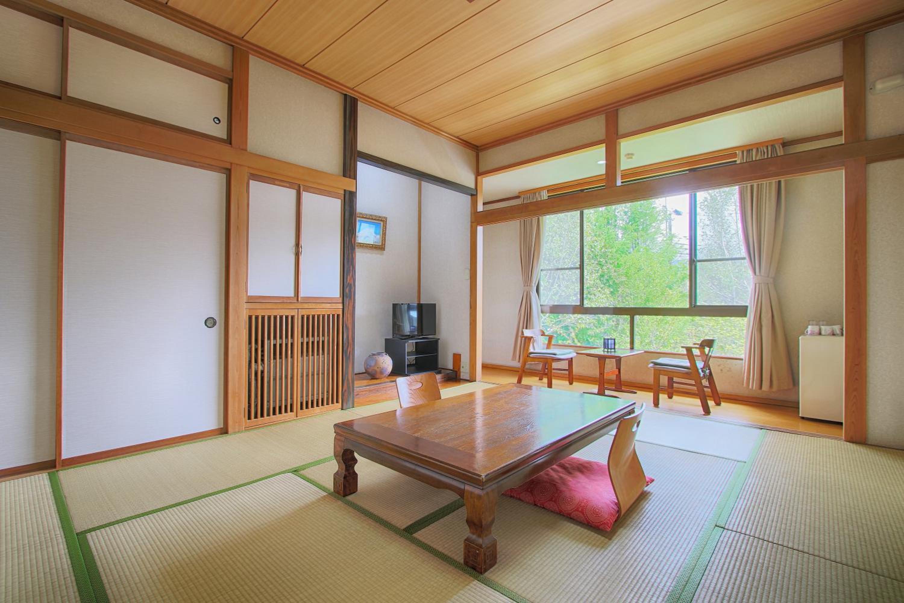 Japanese-Style Room with Shared Shower photo 1