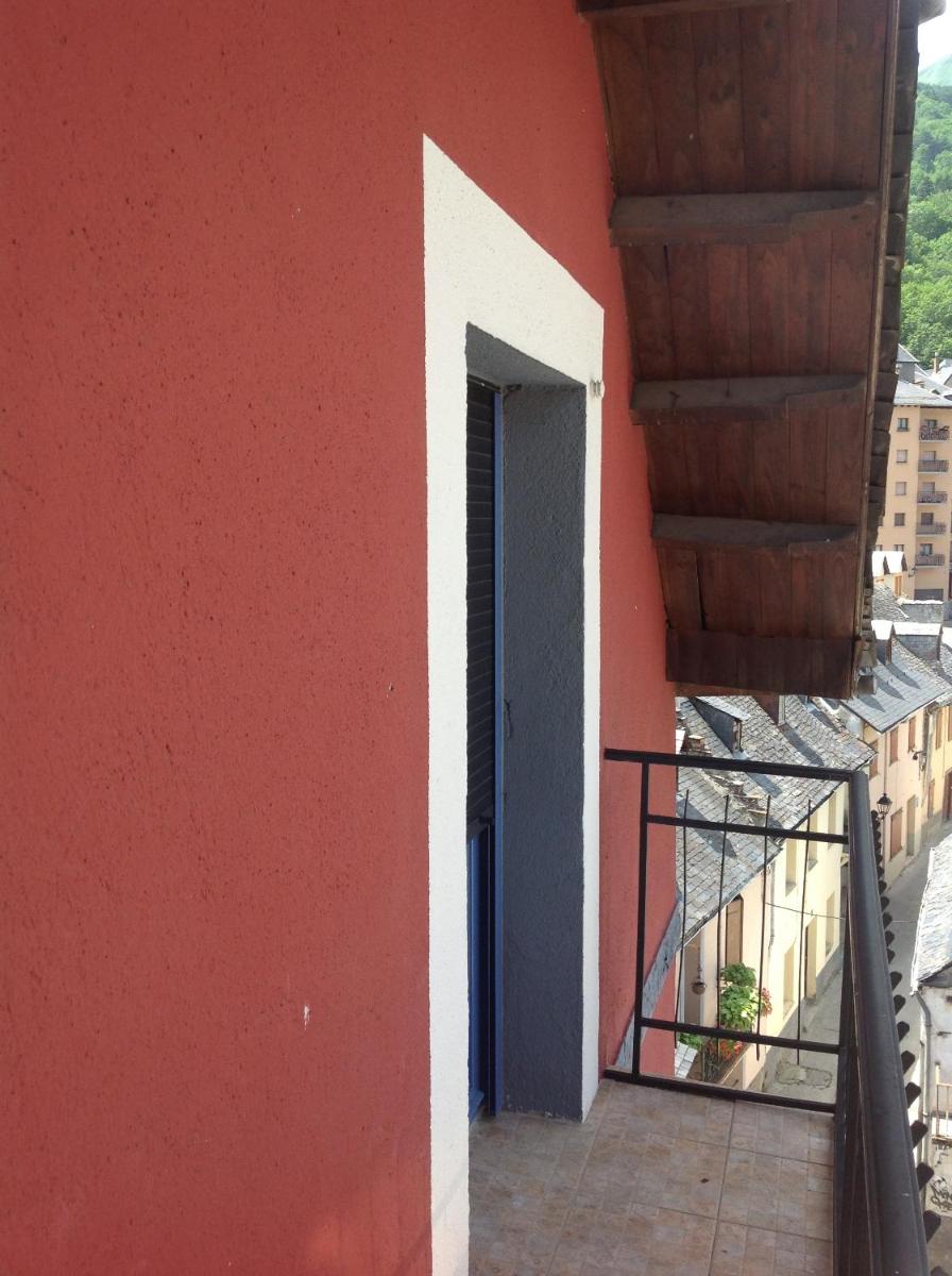 Double Room with Balcony photo 3