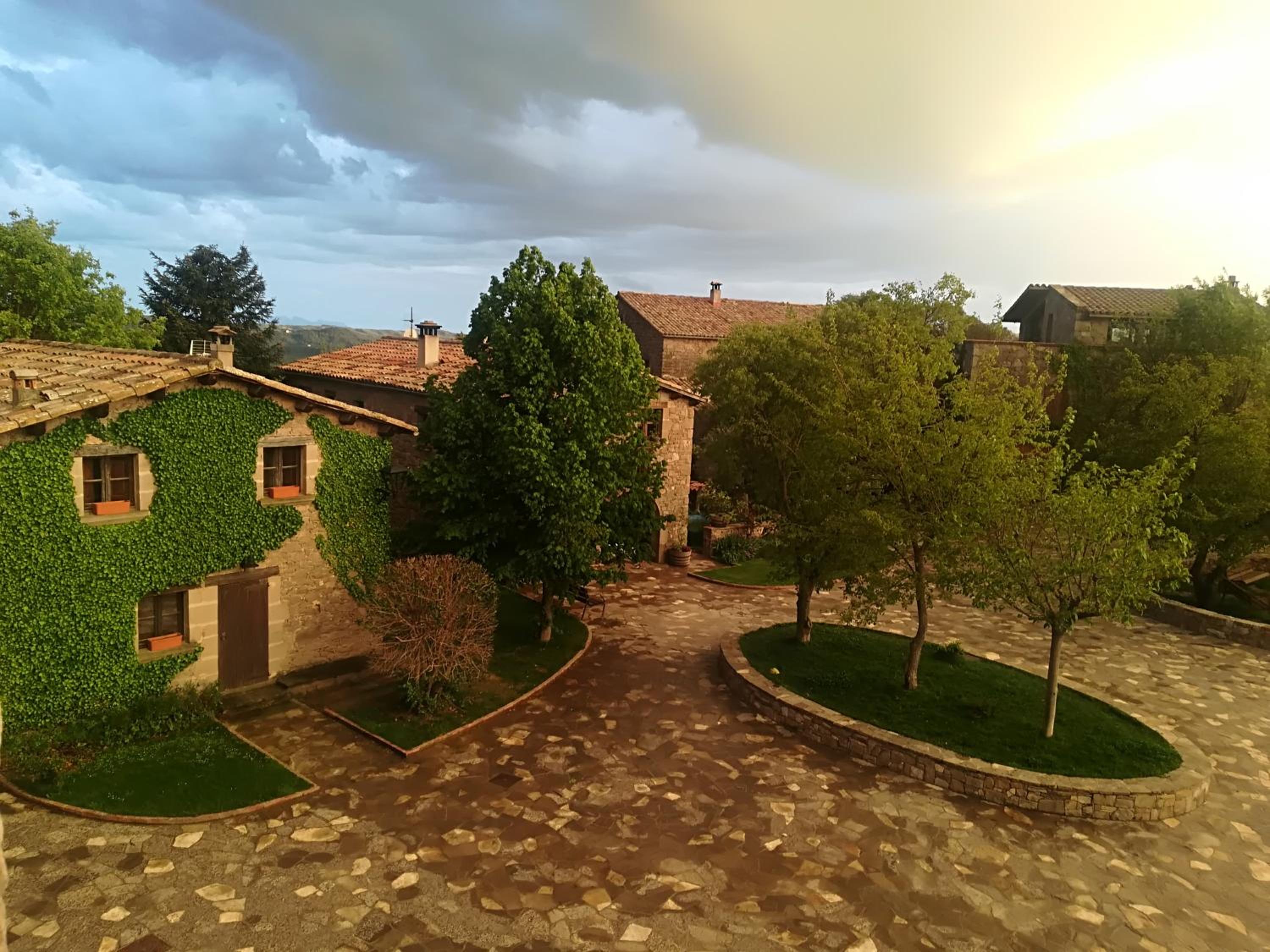 Four-Bedroom House - Photo 19