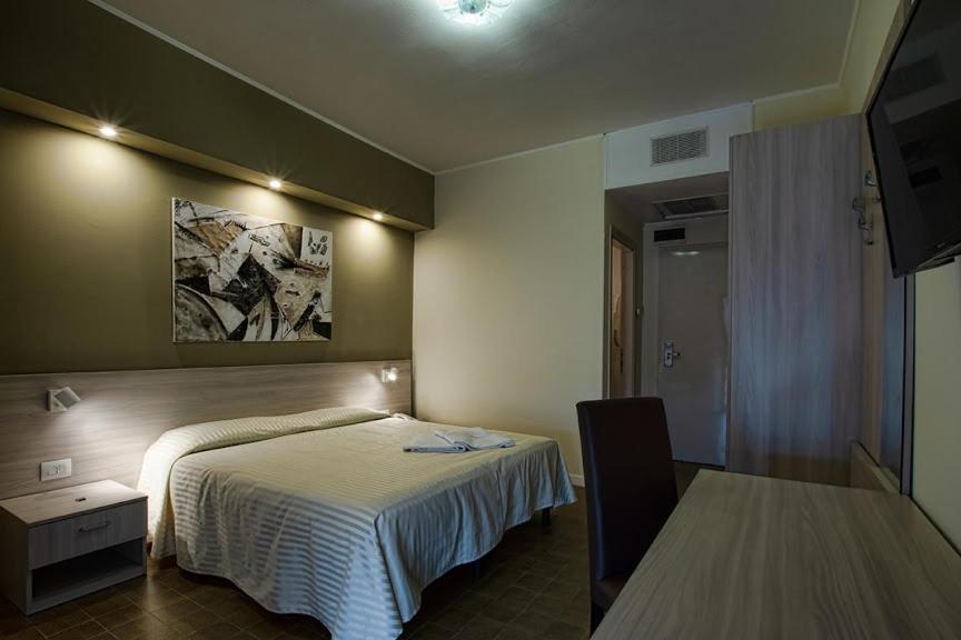 Double Room with Sea View photo 3