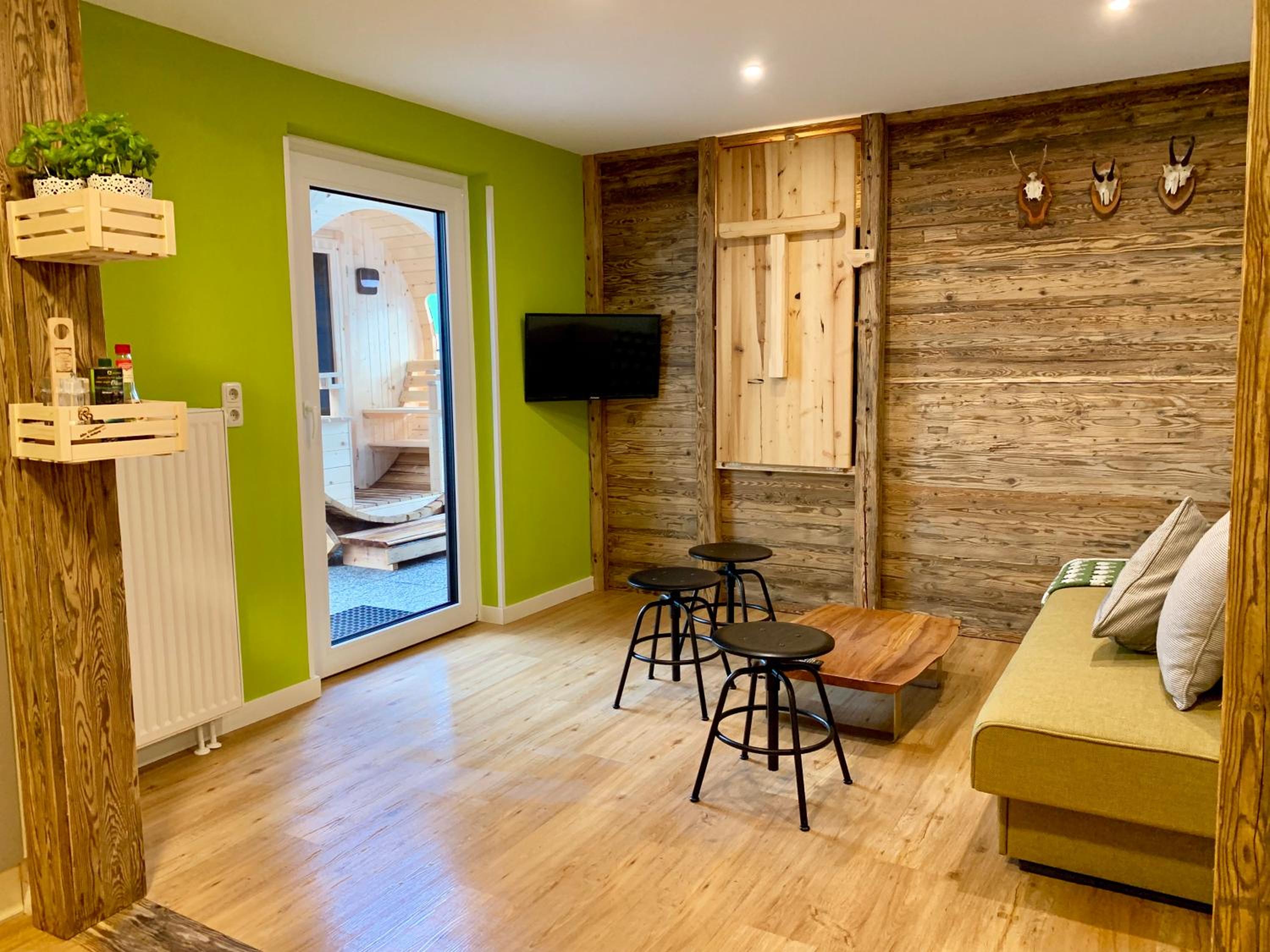 One-Bedroom Apartment - Photo 32