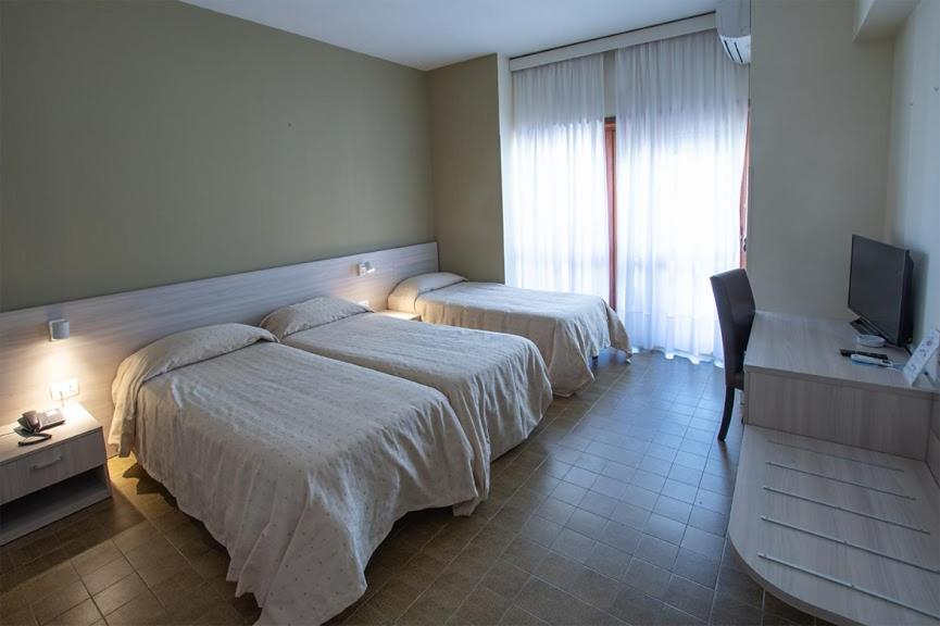 Triple Room - Photo 4