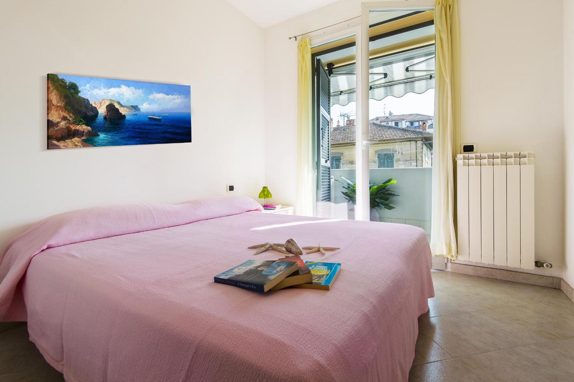 One-Bedroom Apartment with Balcony (4 Adults) photo 1