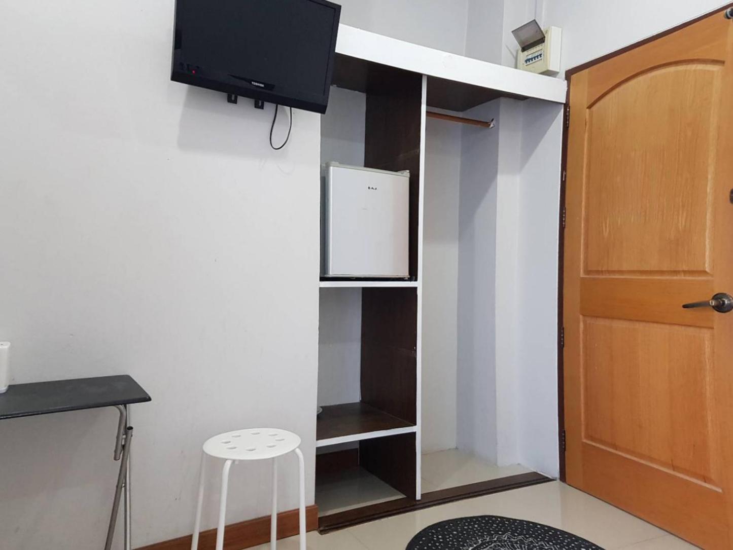 Standard Double Room - Photo 3
