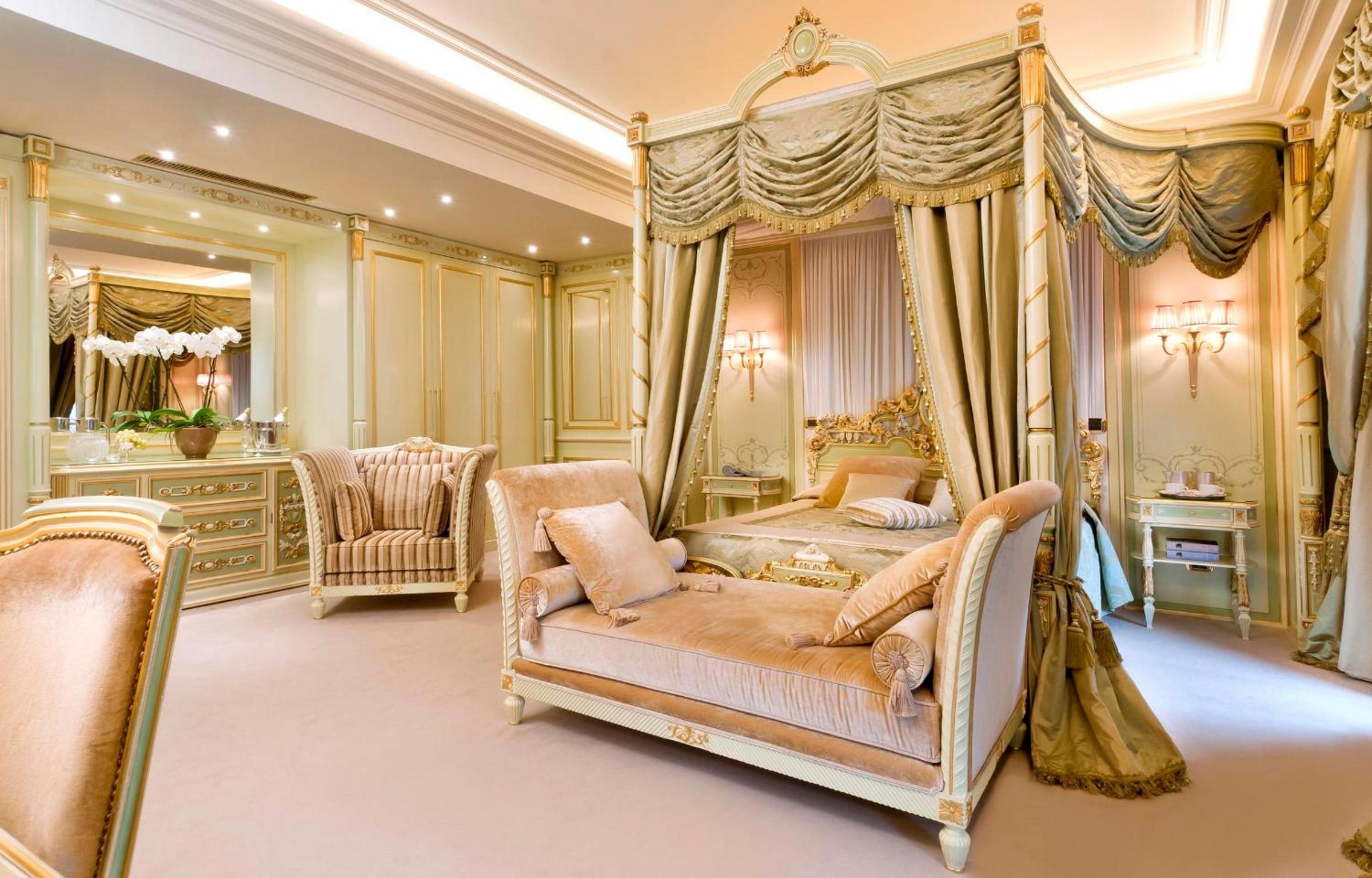 Suite with Lake View - Photo 1