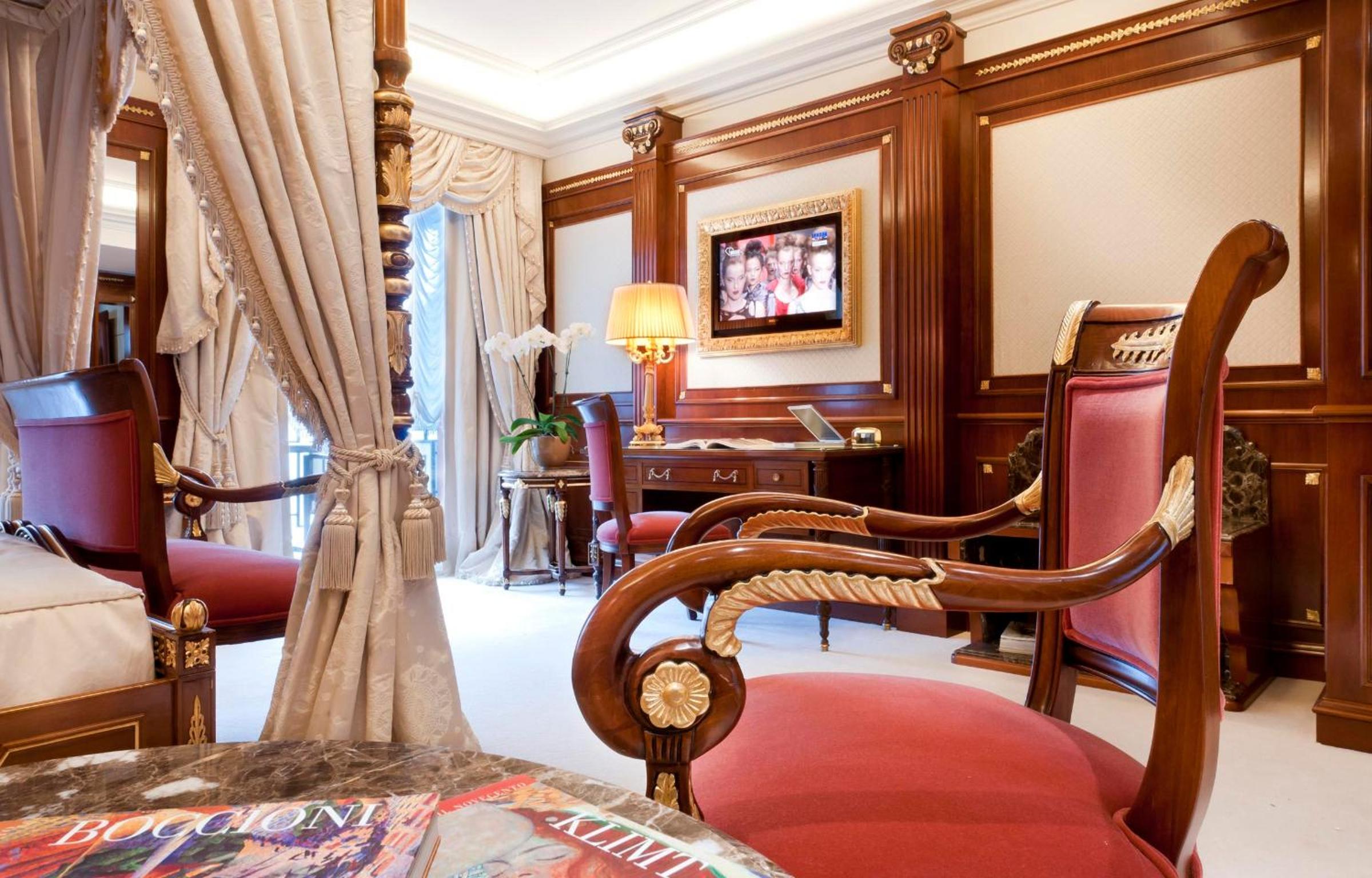 Suite with Lake View - Photo 16