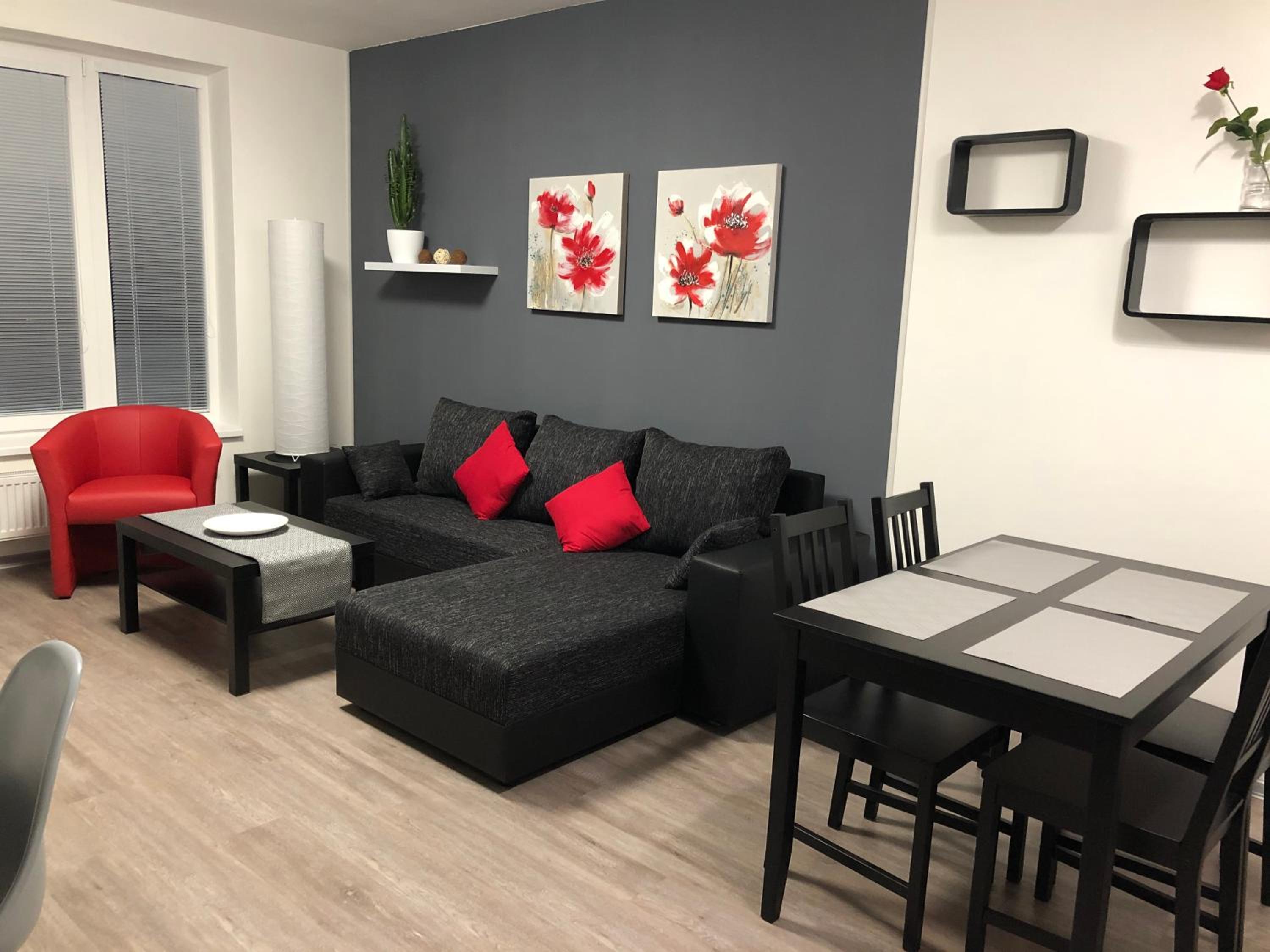 Deluxe Apartment photo 2