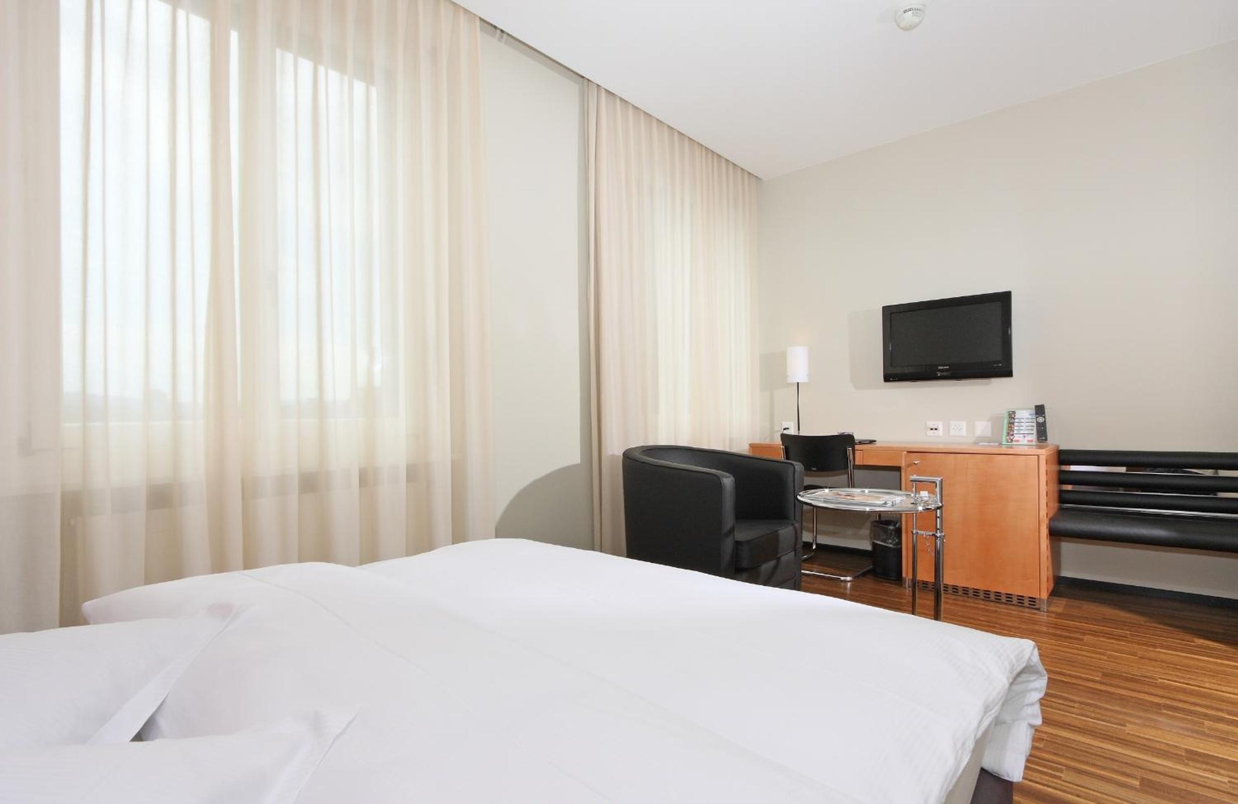 Double Room - Photo 2