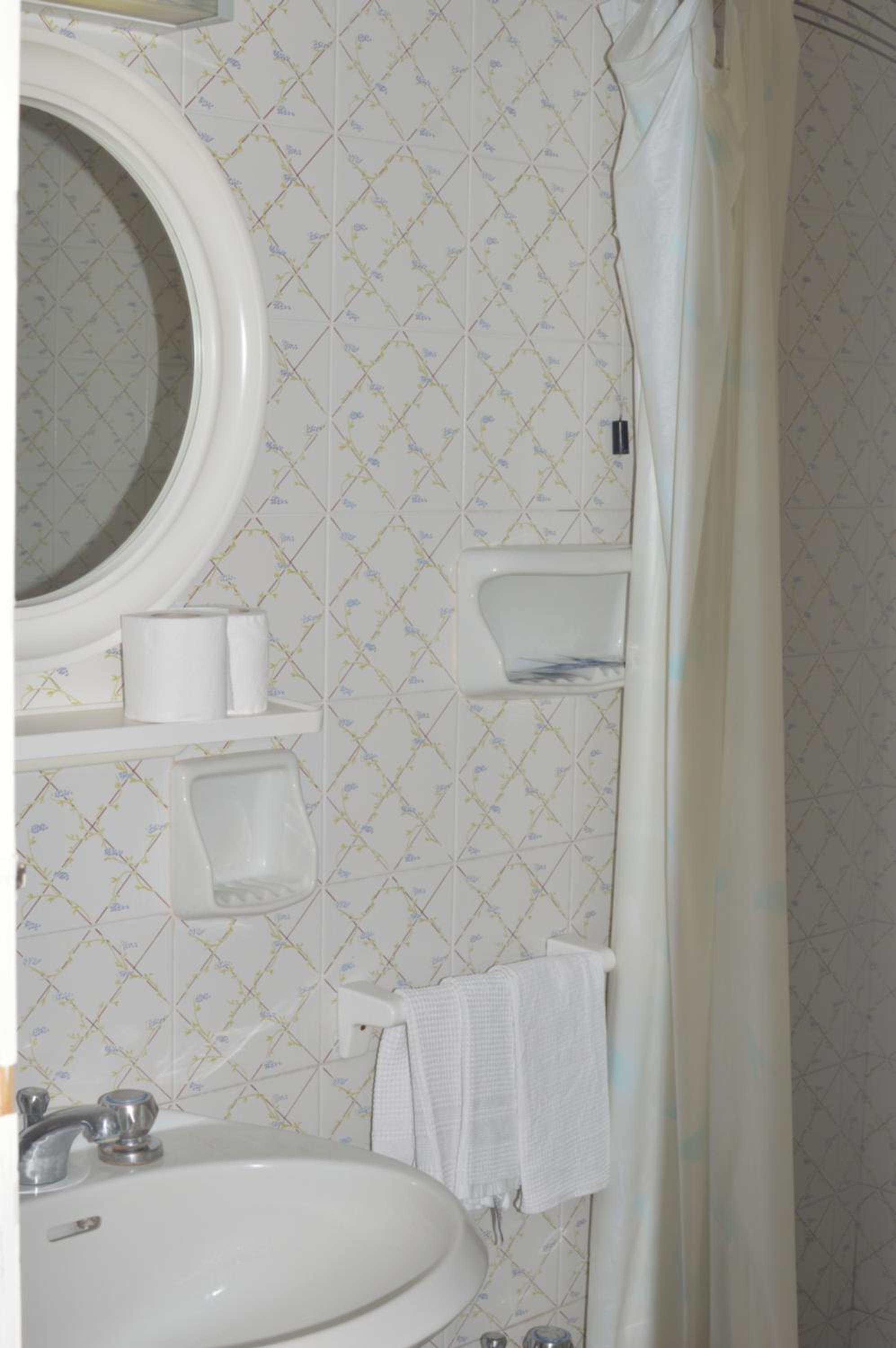 Superior Triple Room with Sea View - Photo 9