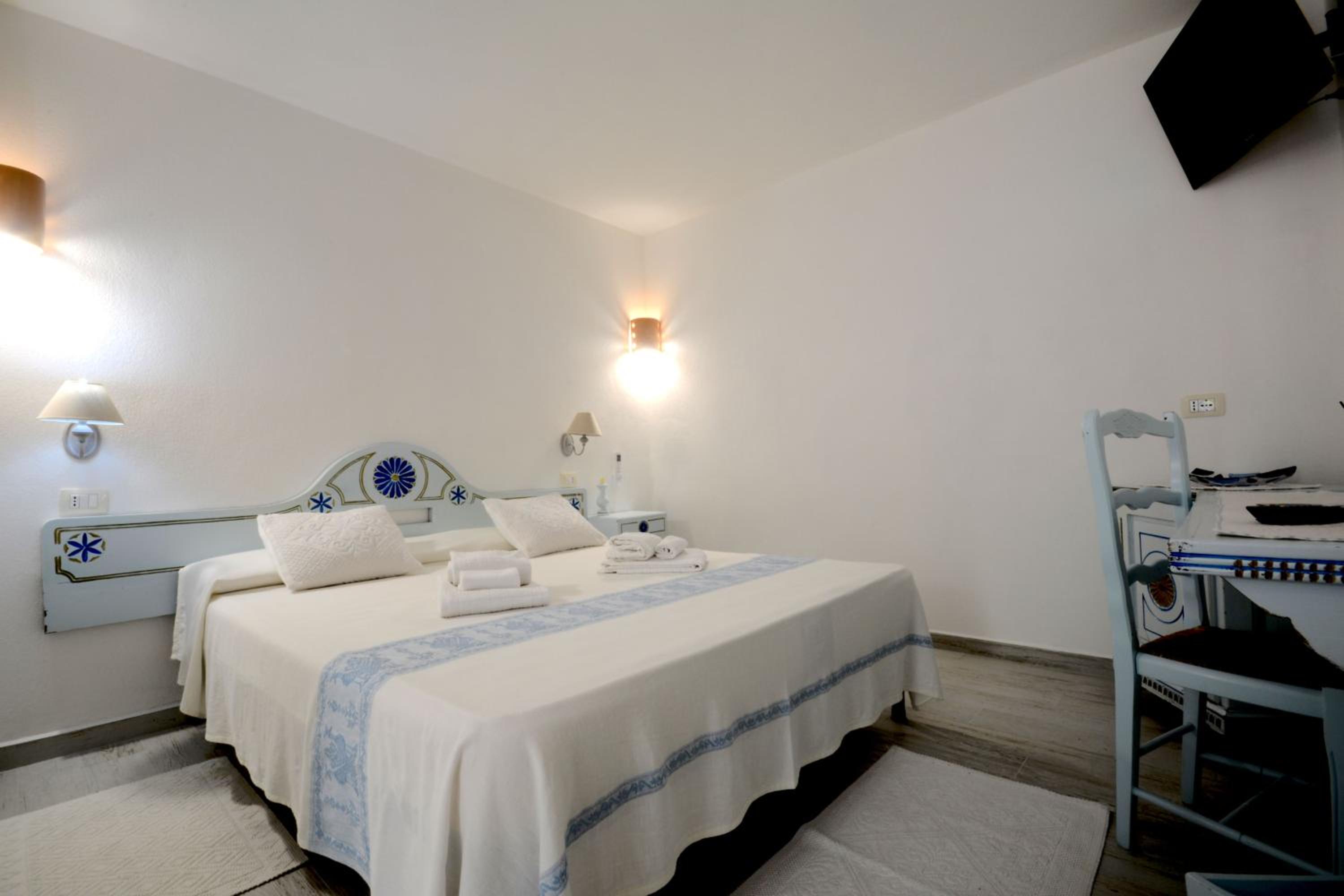Economy Double Room photo 1