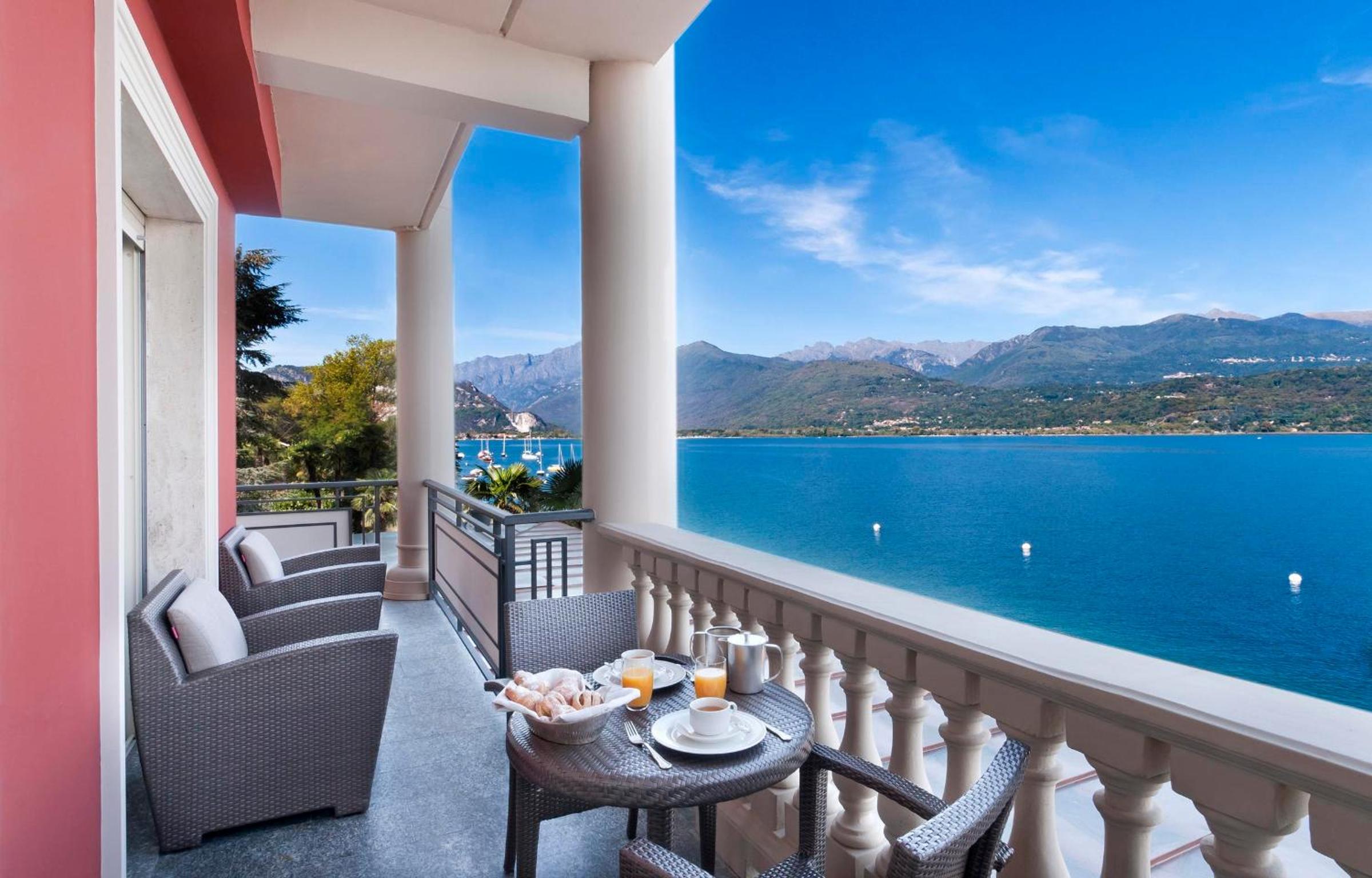 Suite with Lake View - Photo 12