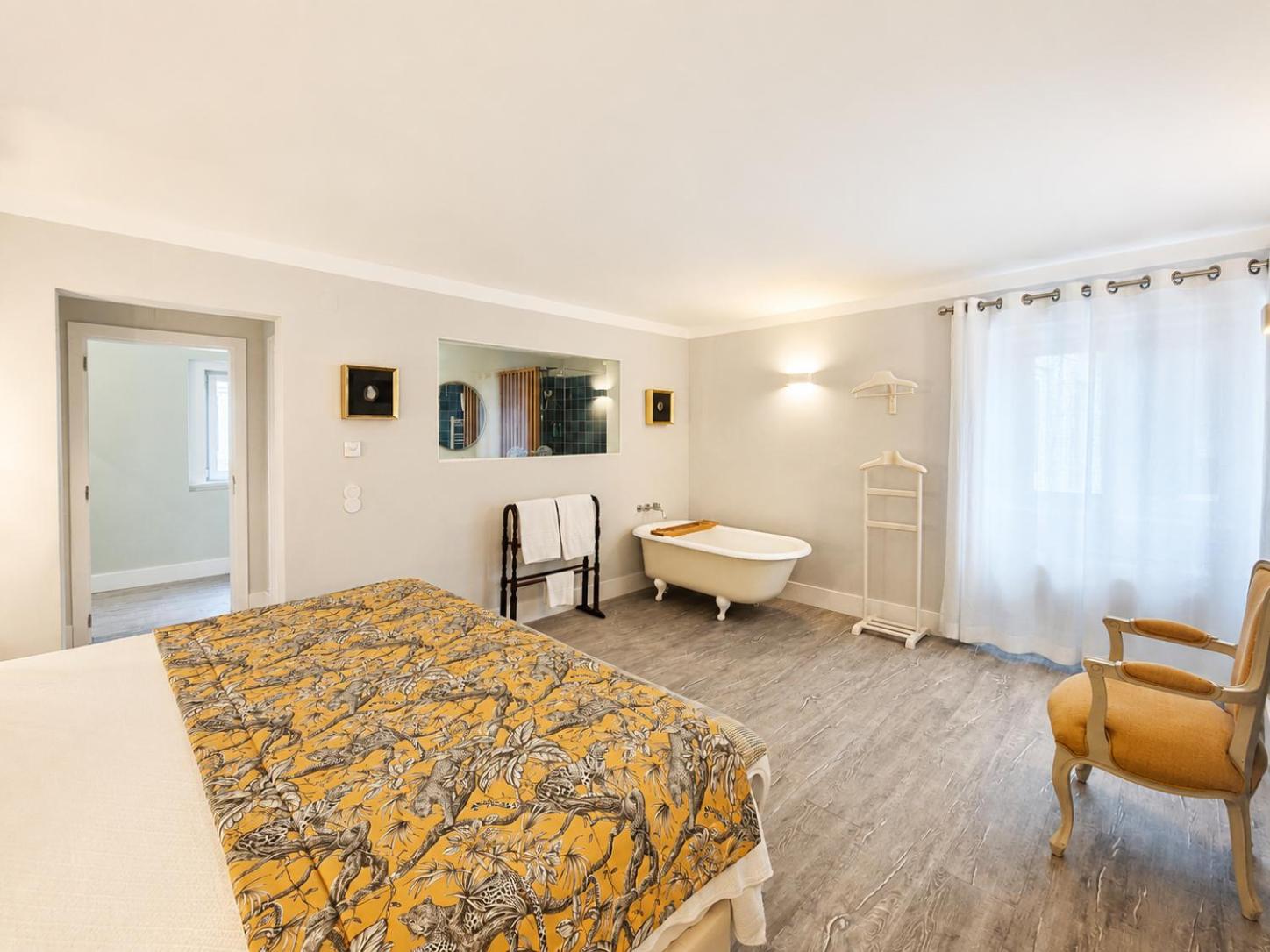 Three-Bedroom Villa photo 3