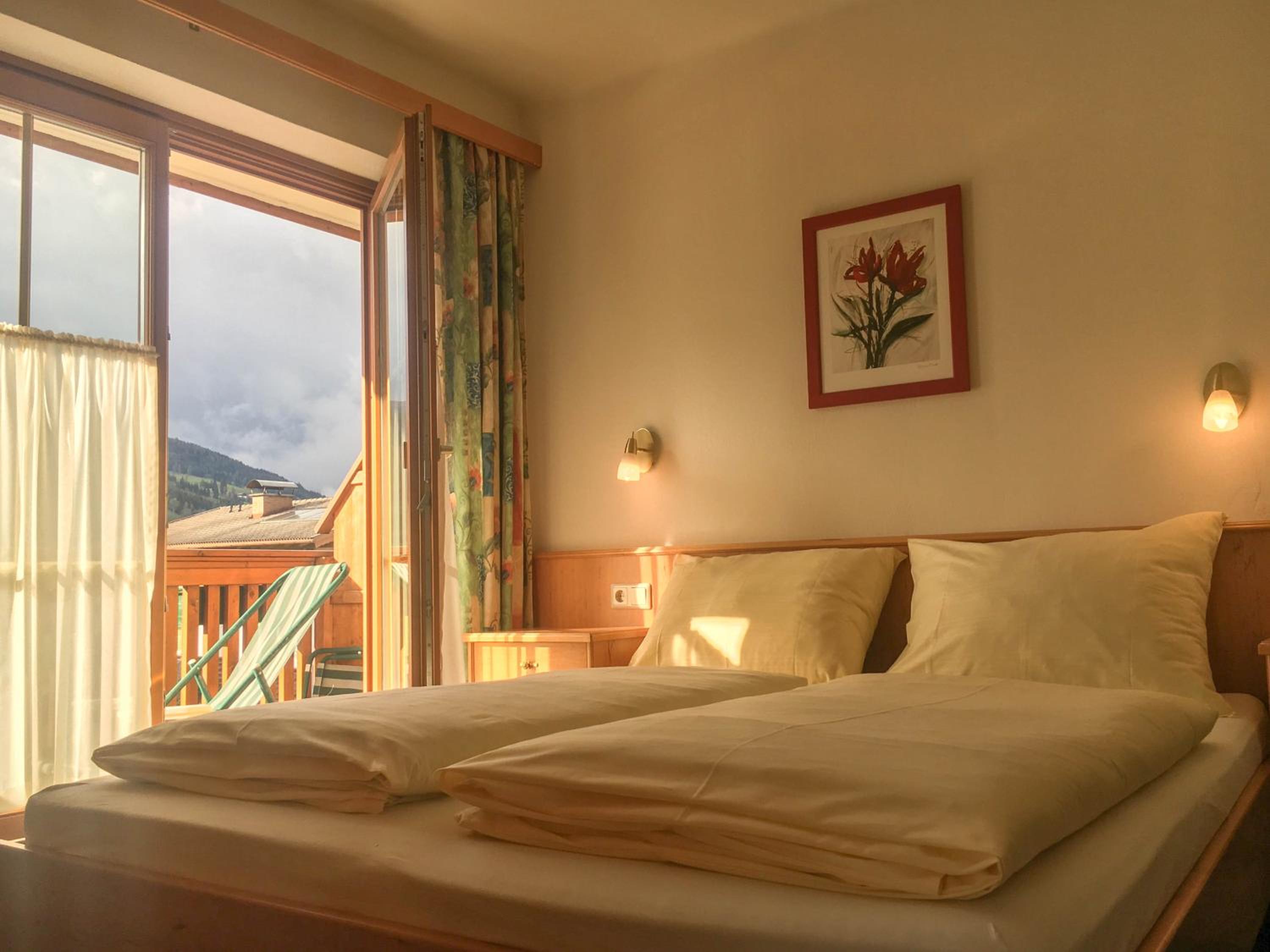 One-Bedroom Apartment with Balcony photo 1