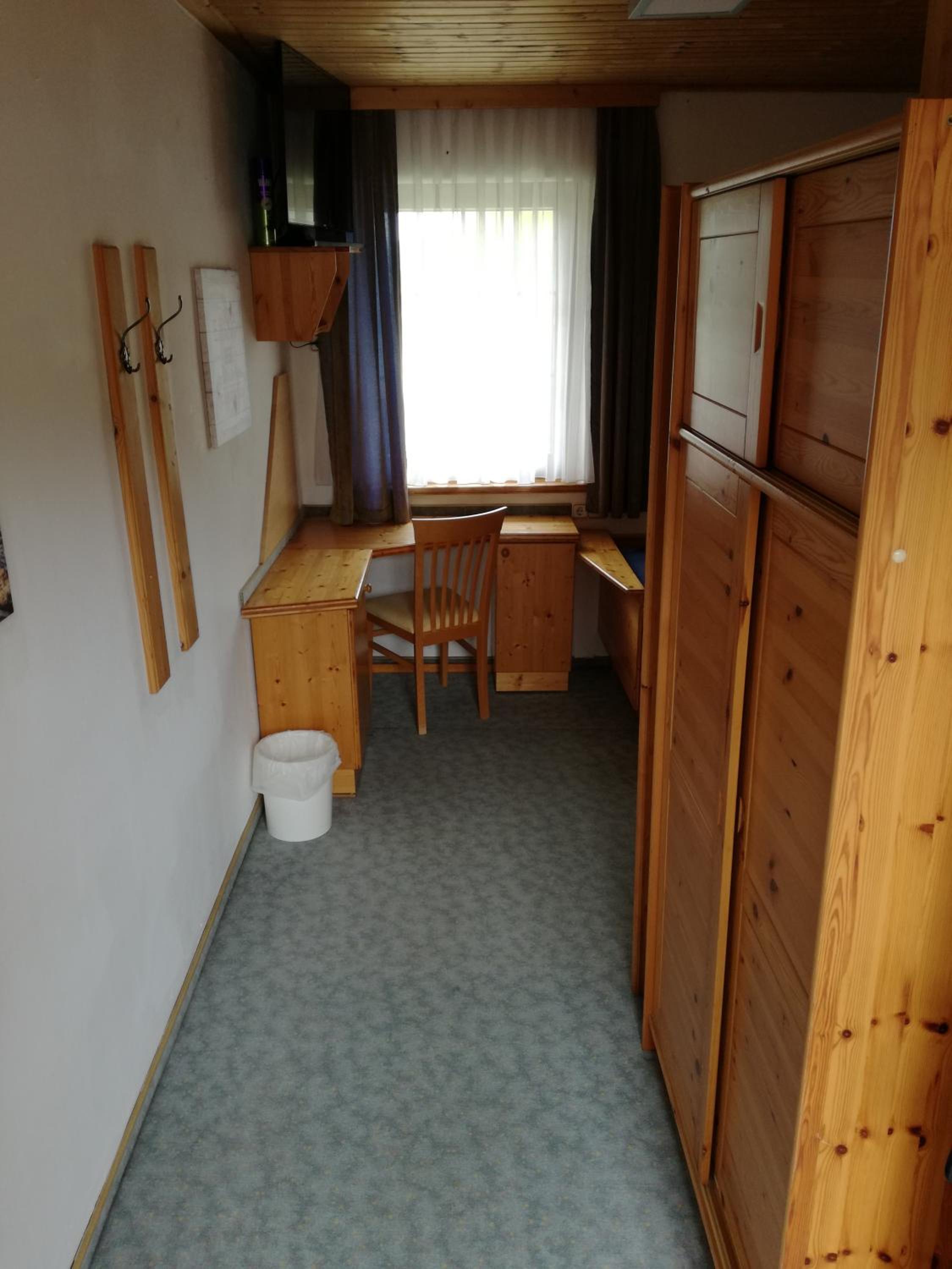 Small Single Room photo 1