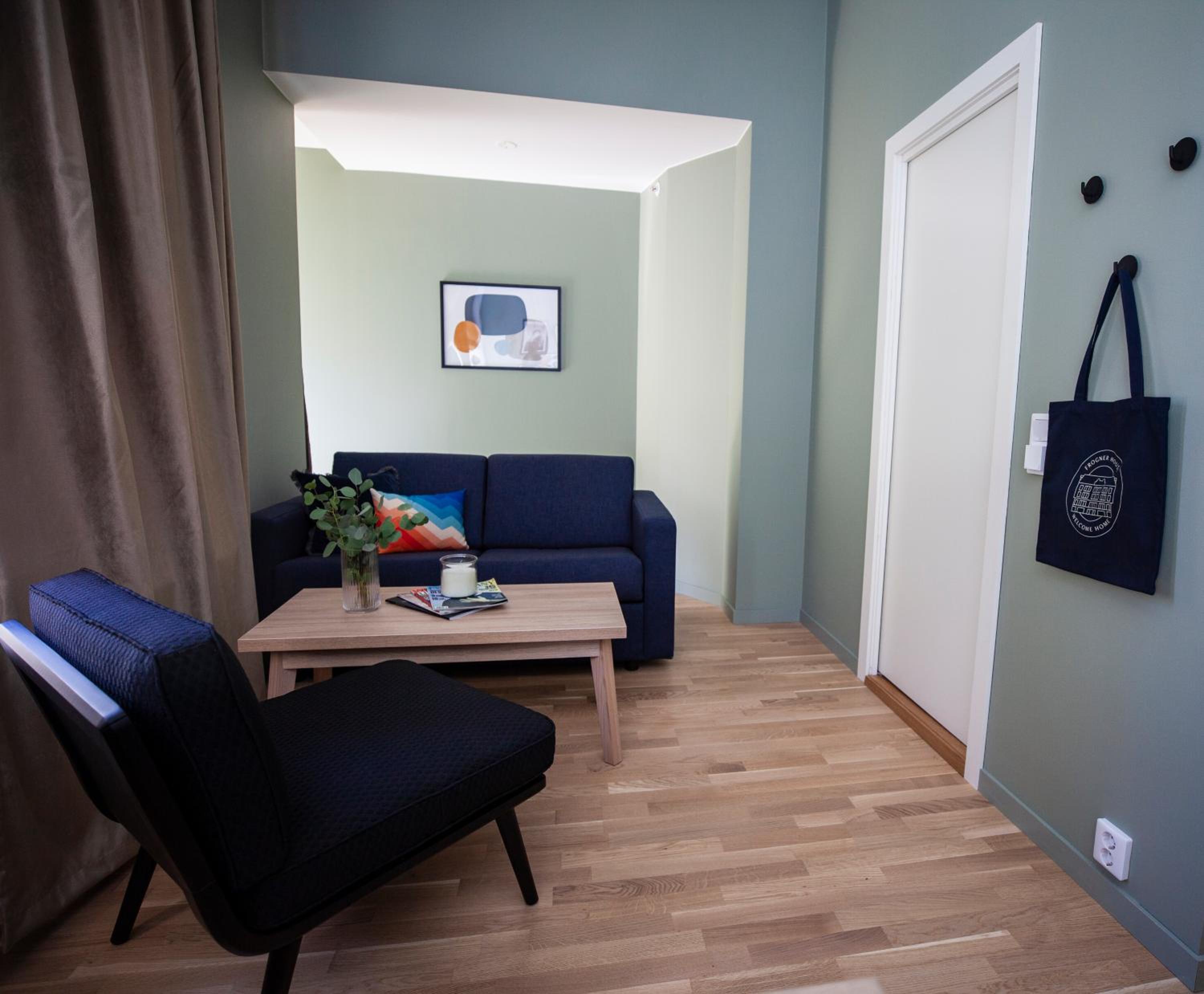 One-Bedroom Apartment - Photo 12