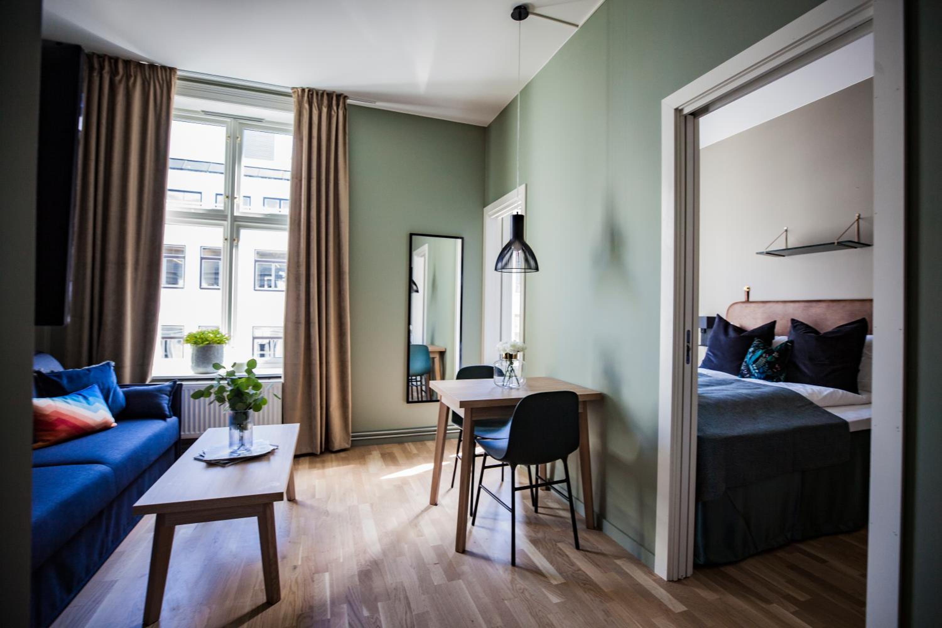 One-Bedroom Apartment - Photo 11