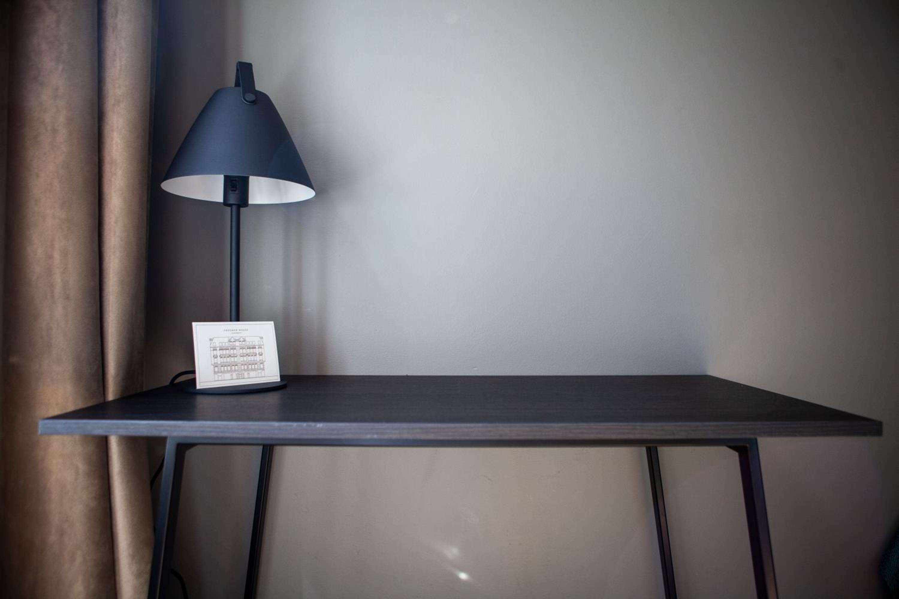 One-Bedroom Apartment - Photo 13