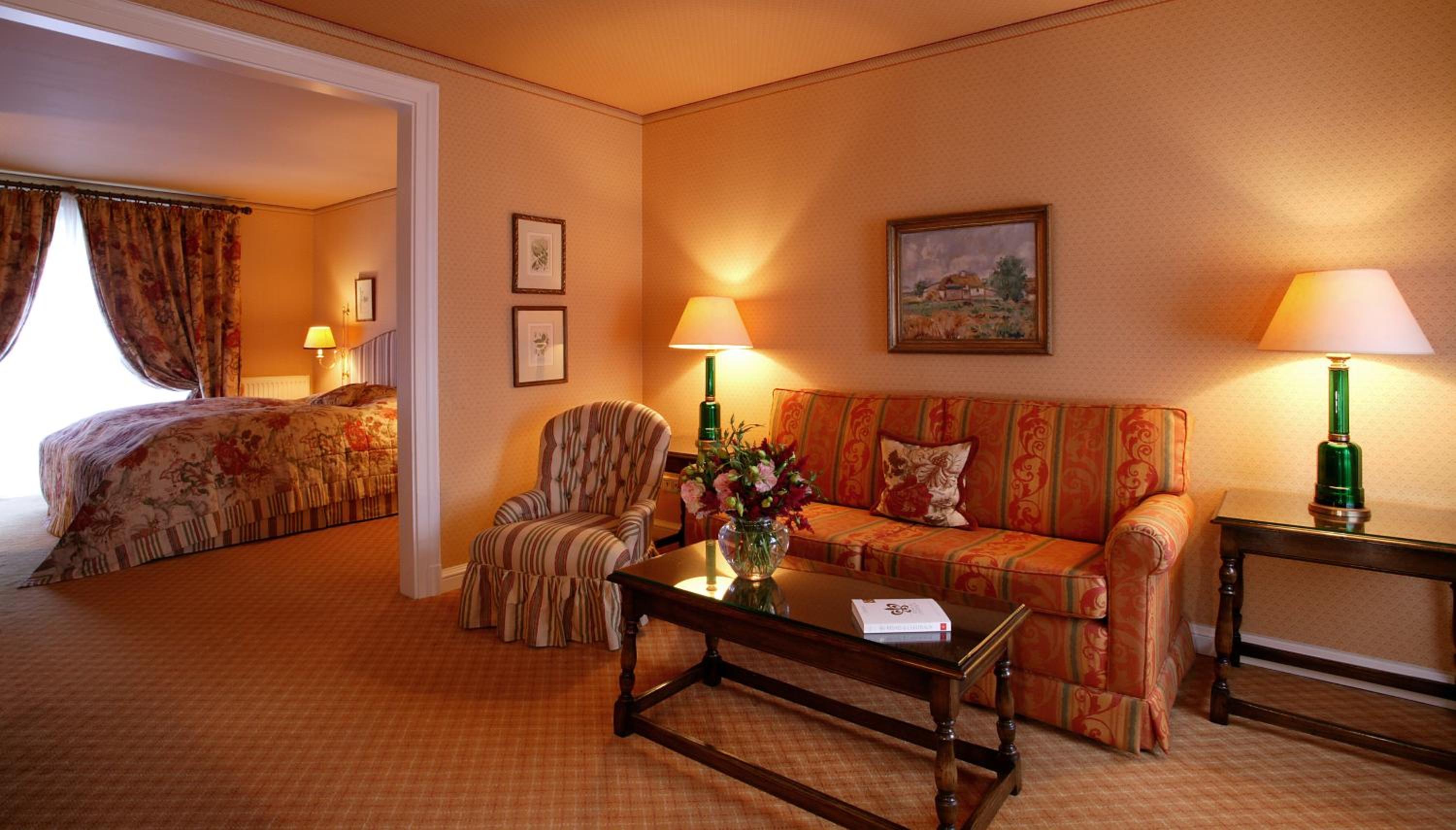 Grand Deluxe Double Room thumbnail 5