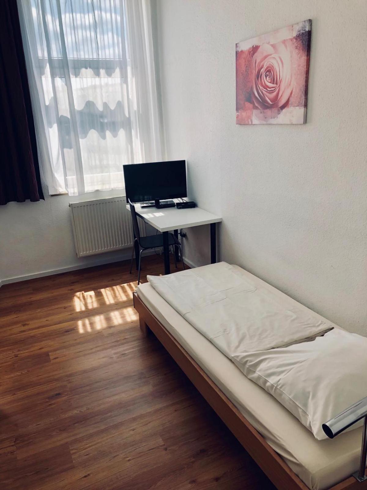 Single Room photo 2