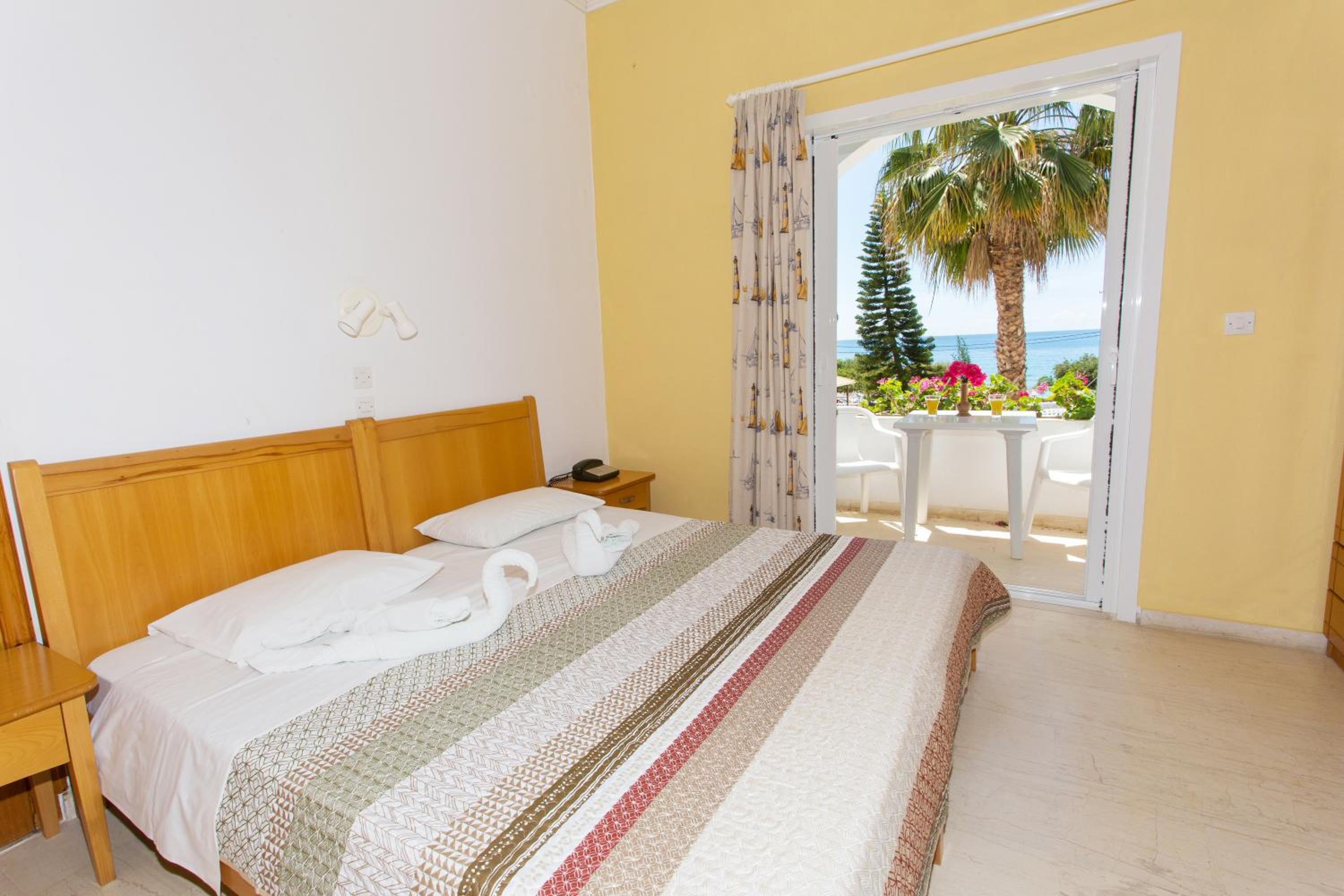 Studio with Sea View