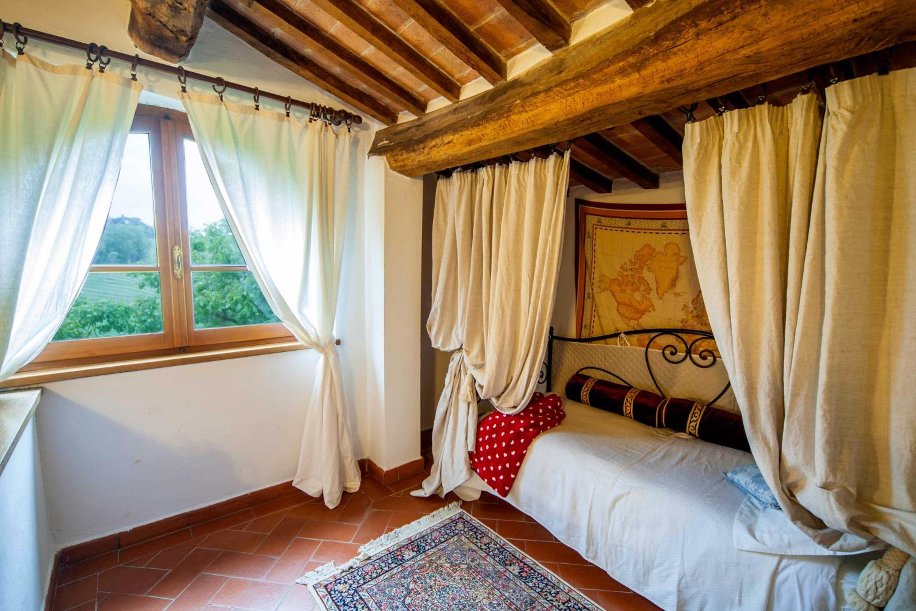 Four-Bedroom House photo 1