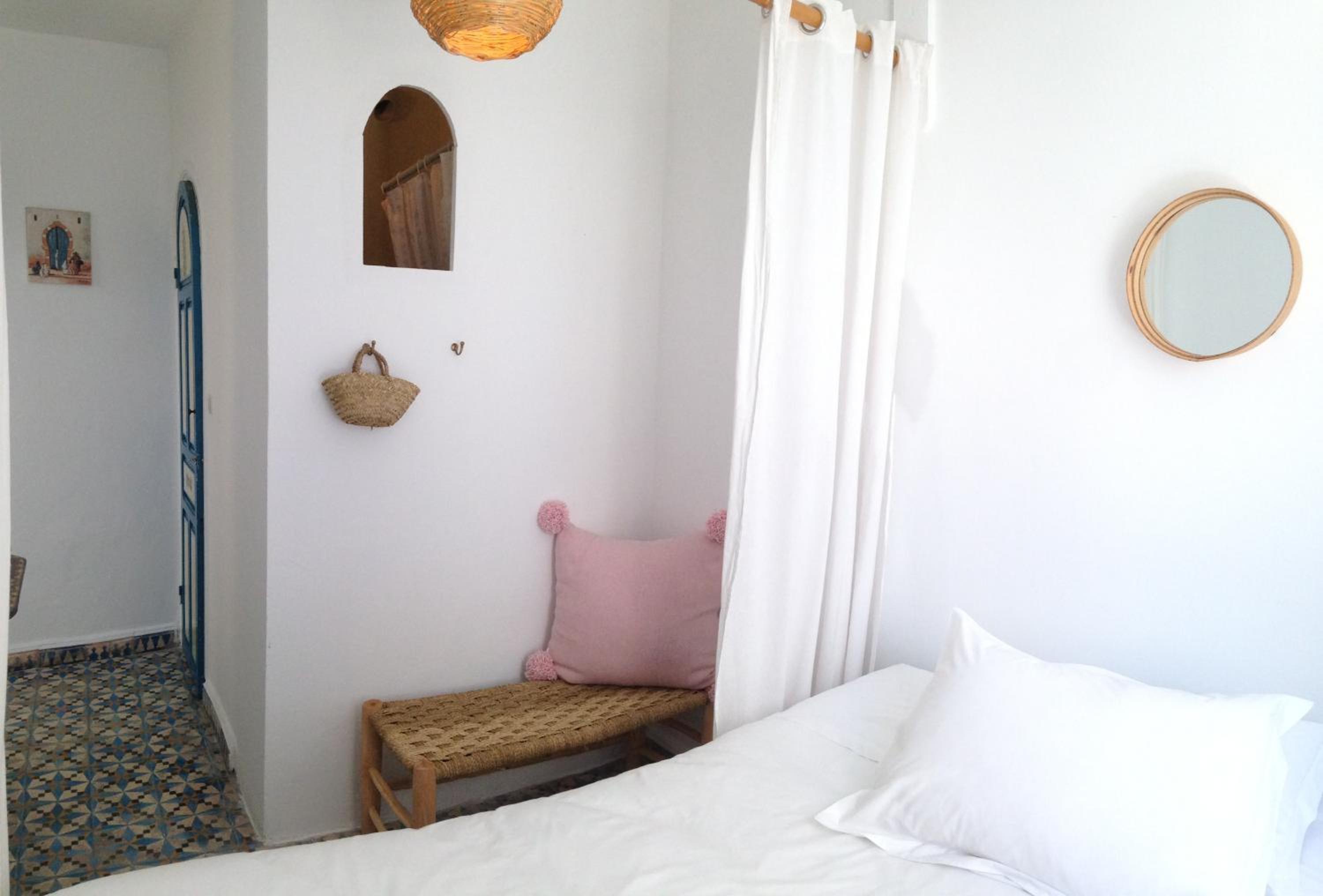 Single Room photo 2
