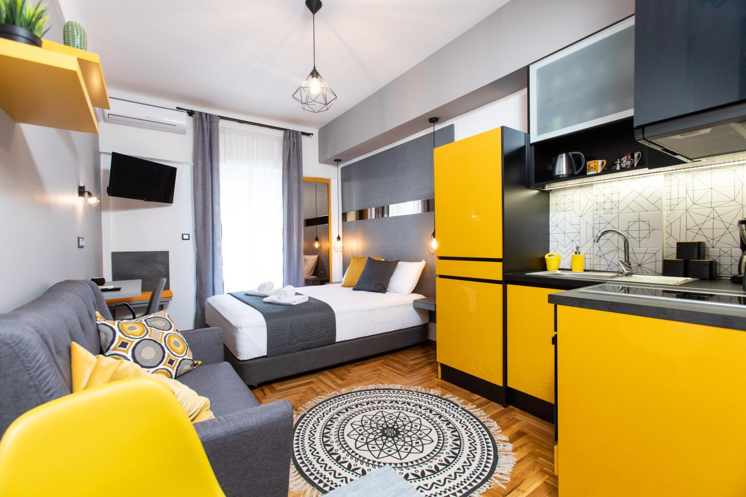 Deluxe Apartment