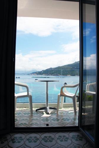 Double Room - Photo 12