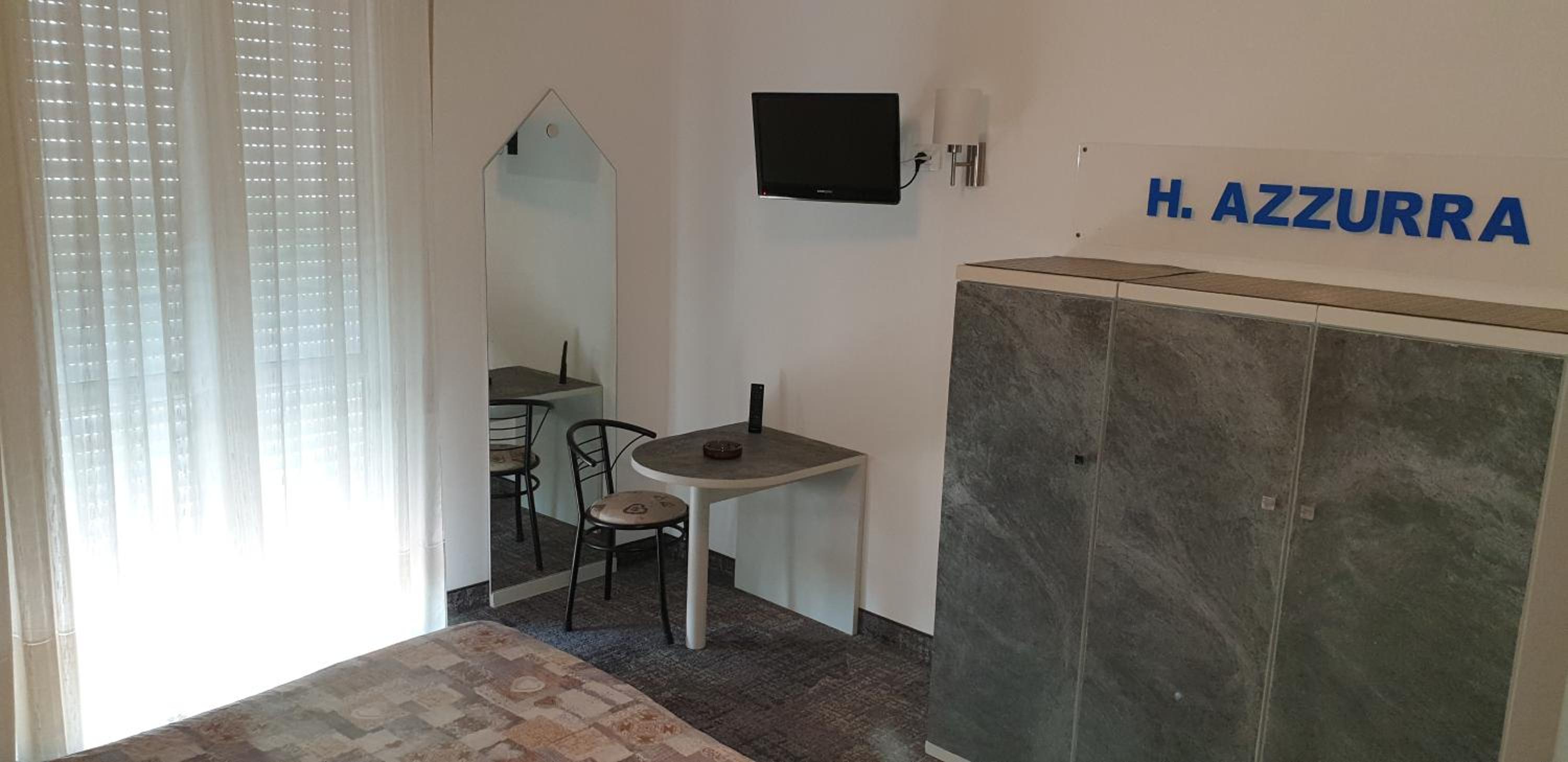 Double Room - Photo 10