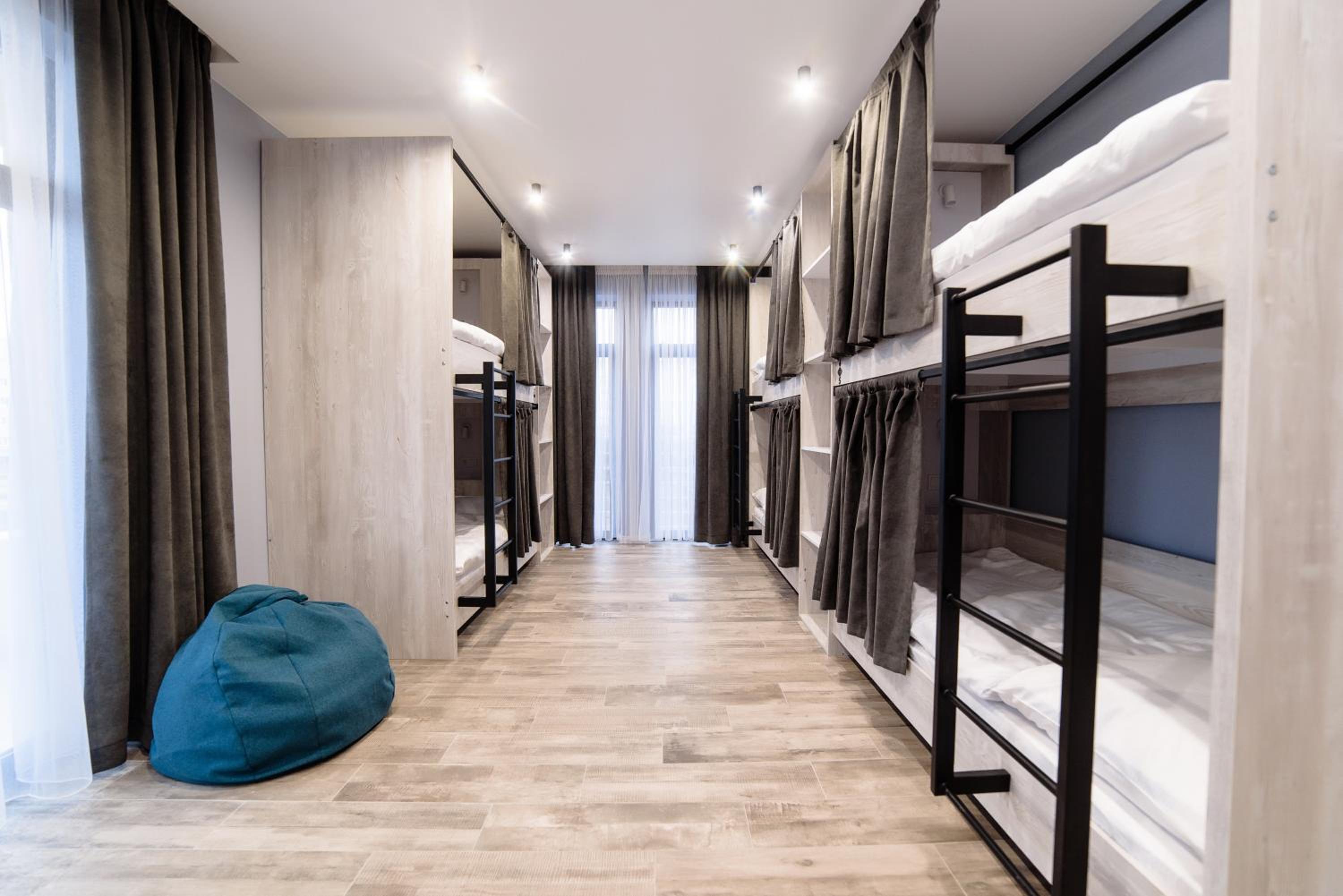 Bed in 6-Bed Dormitory Room photo 1