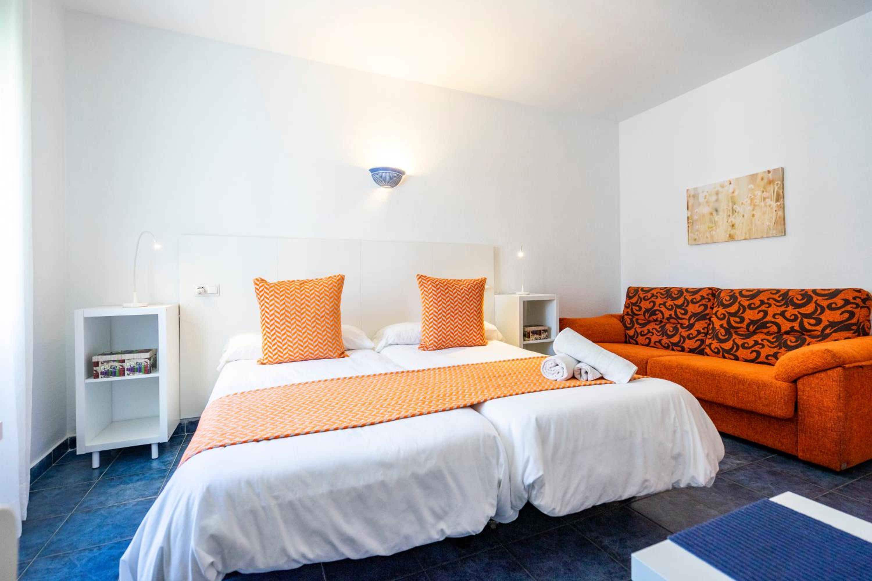 Double or Twin Room photo 3