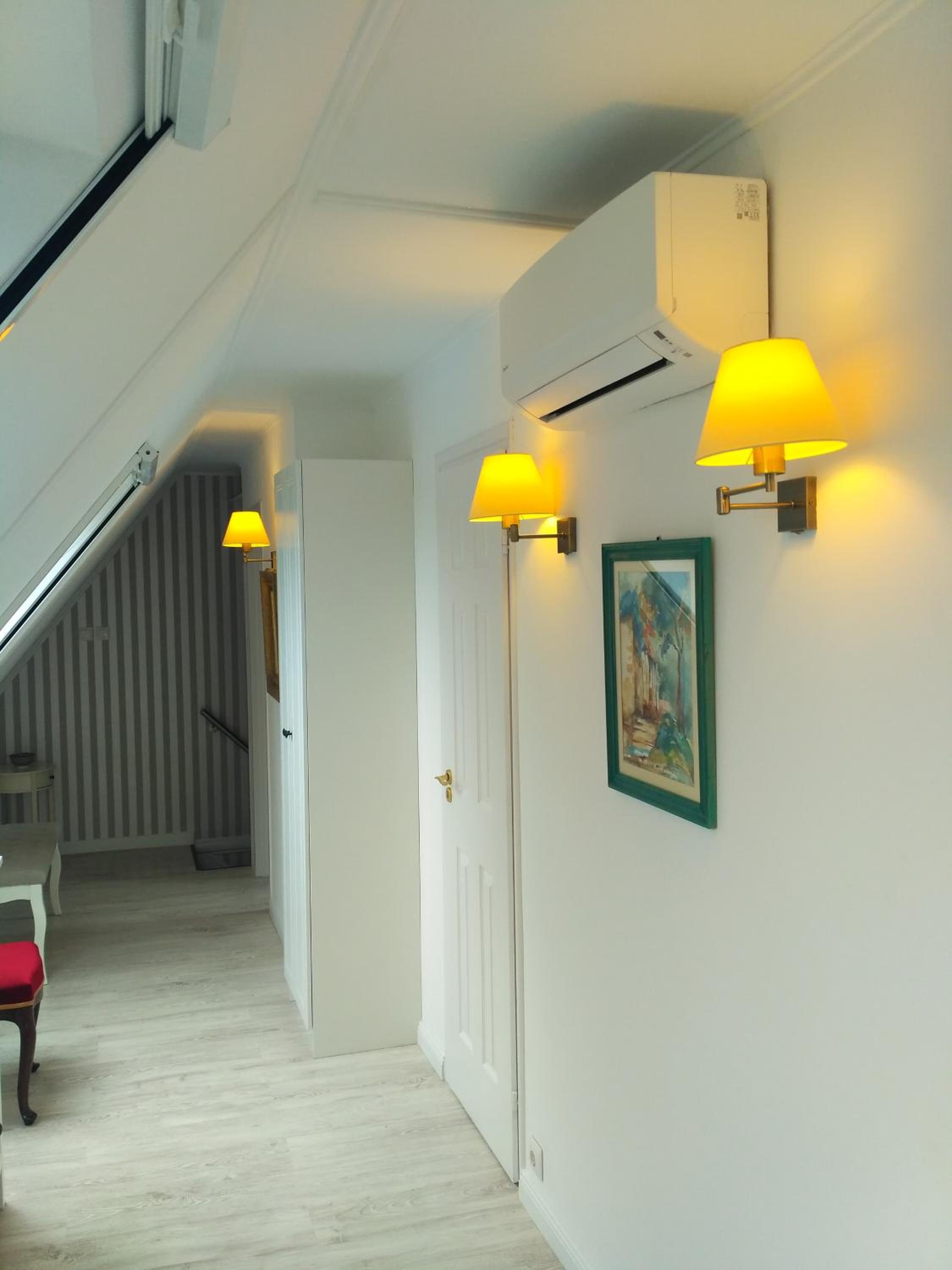 Four-Bedroom House photo 1