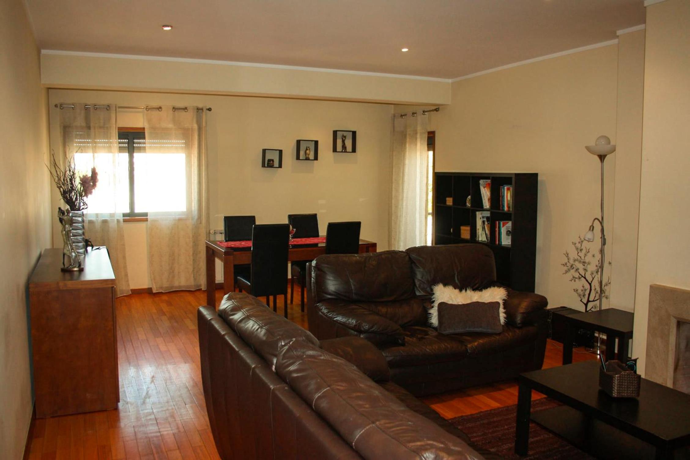 Three-Bedroom Apartment photo 1