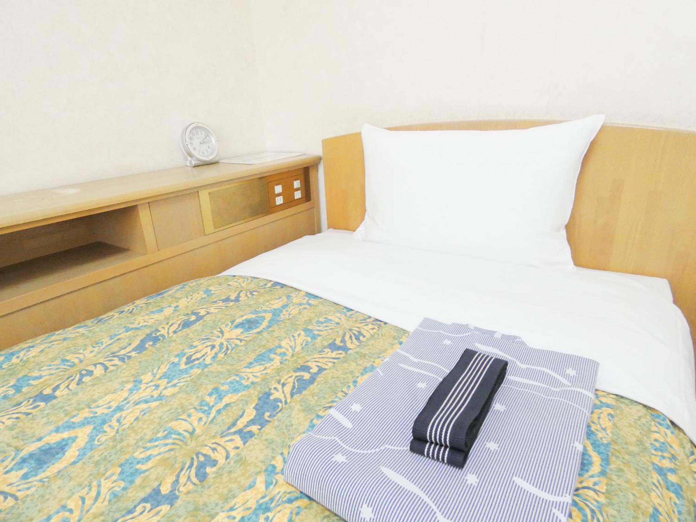 Single Room - Non-Smoking photo 2