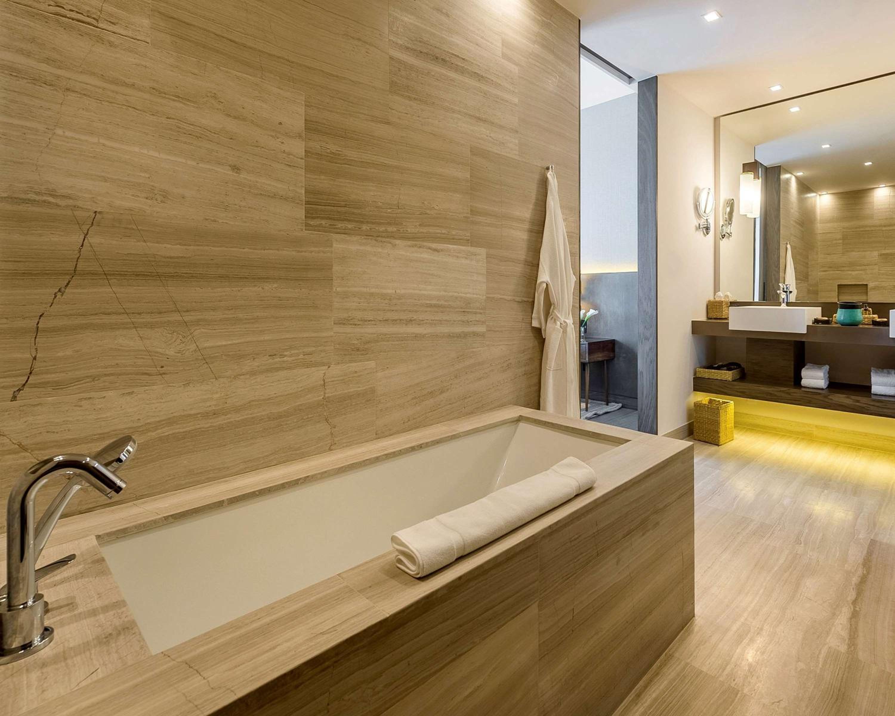 King Suite photo 3