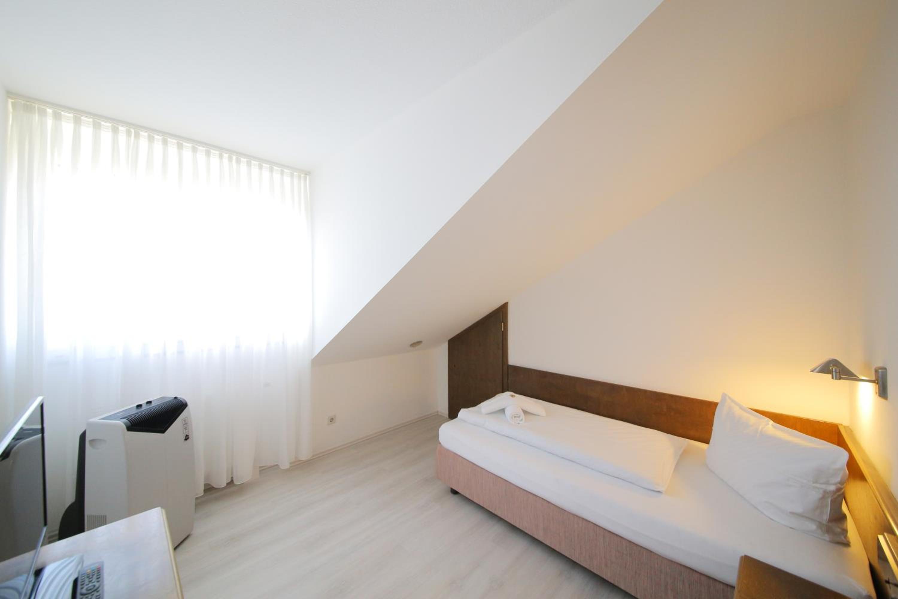 Single Room photo 1
