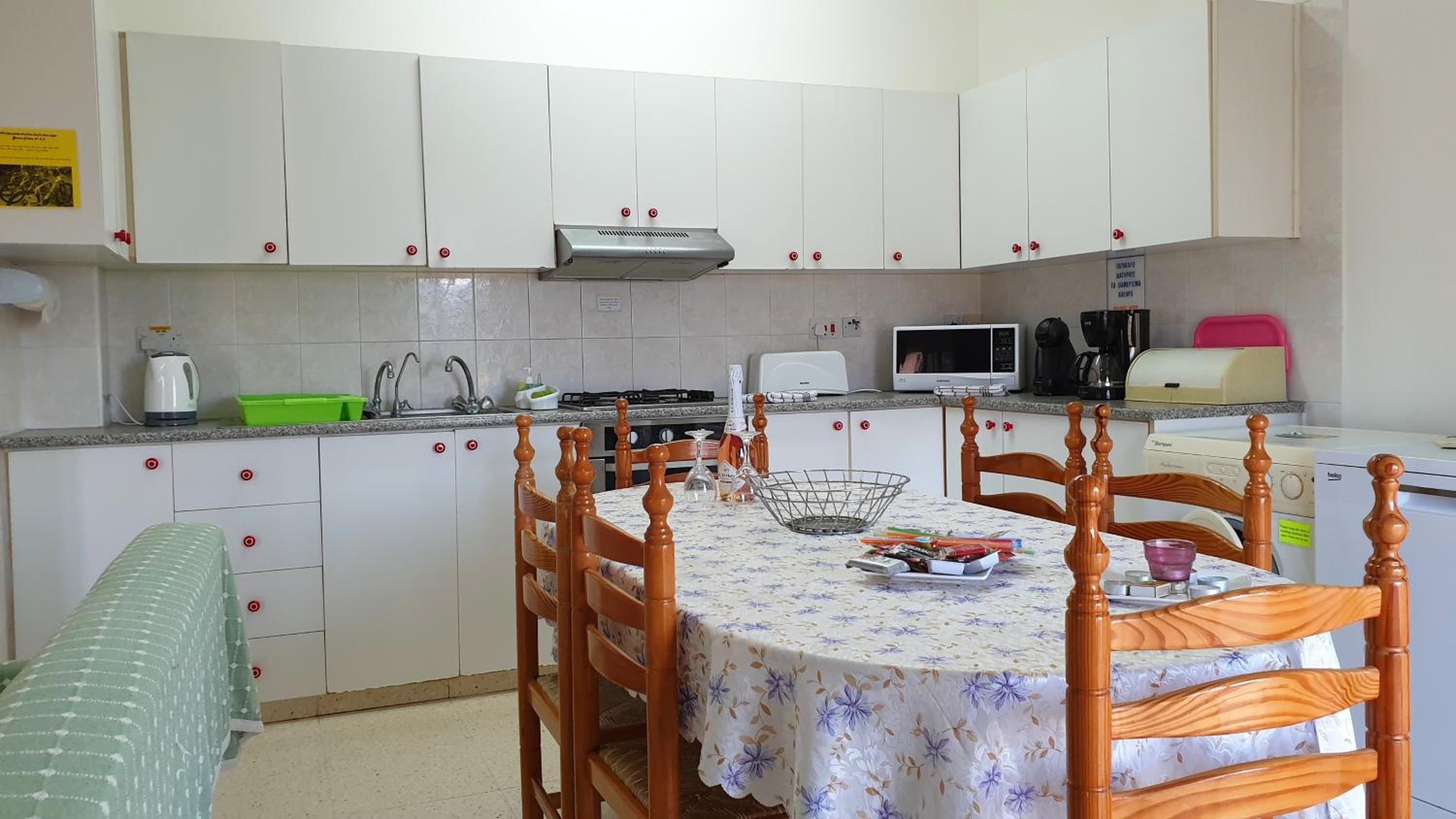 Two-Bedroom Apartment - Photo 8