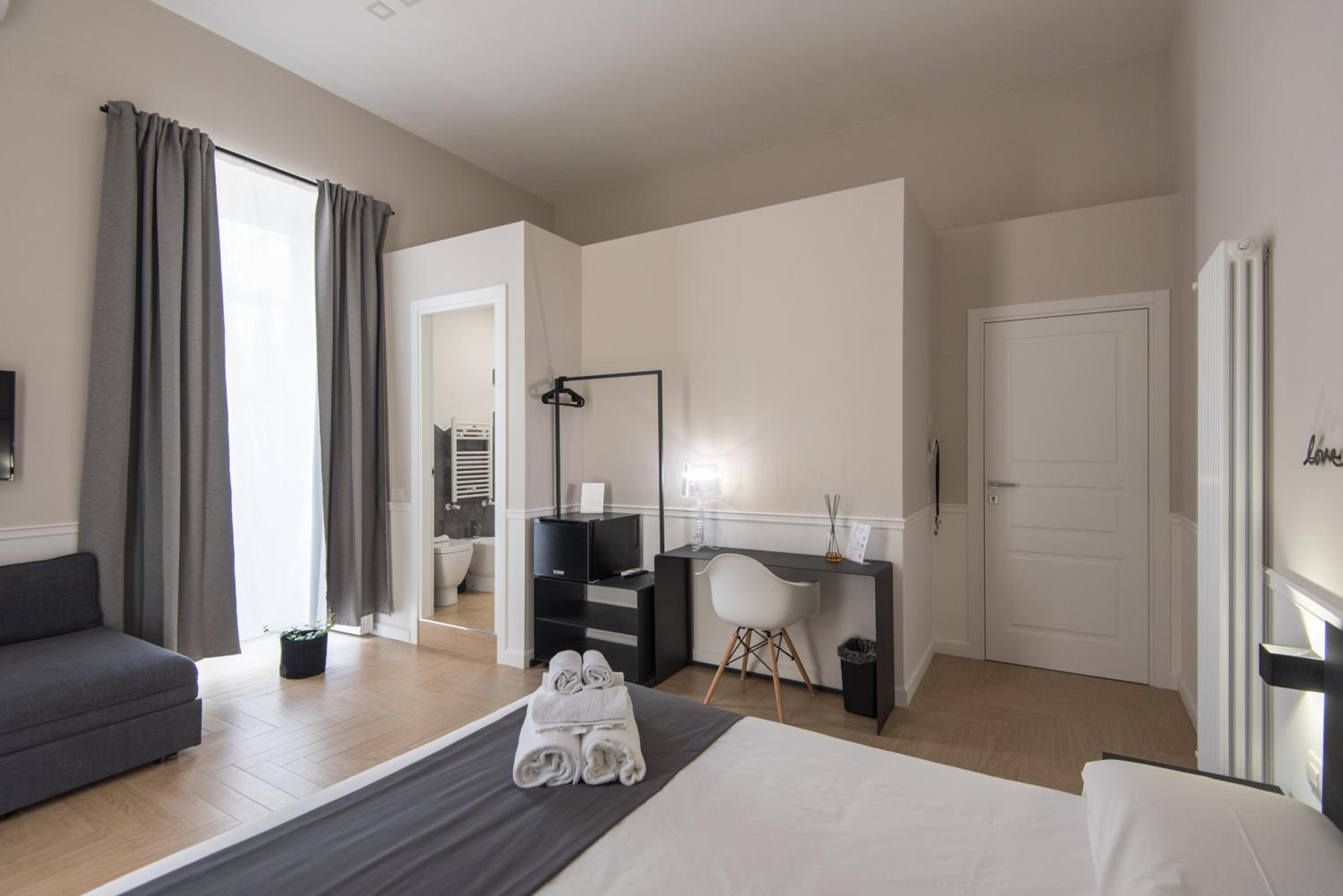 Studio Apartment