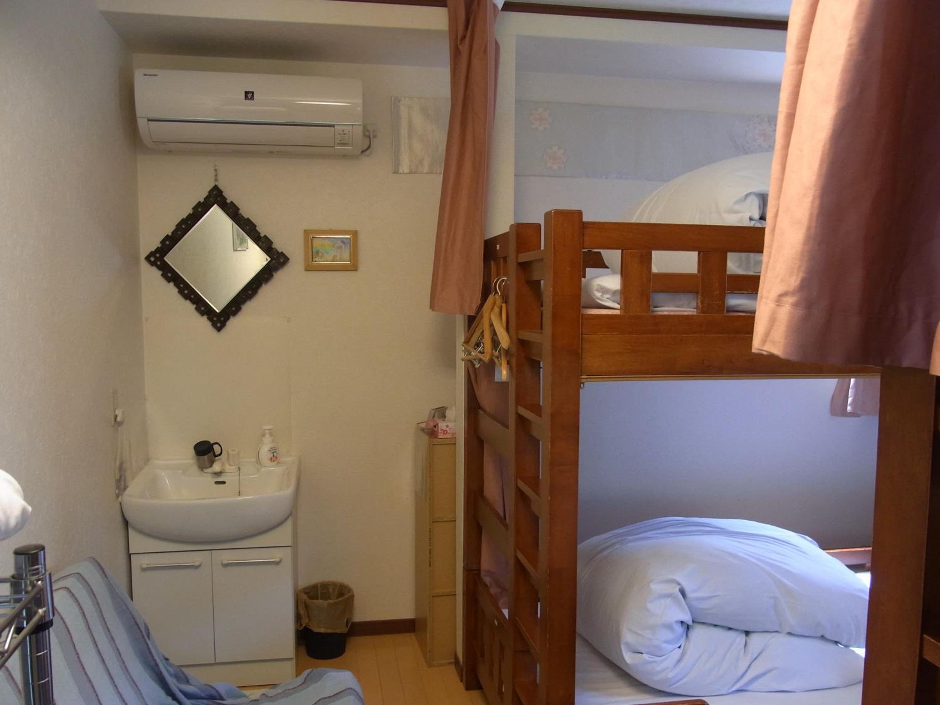 Bunk Bed in Mixed Dormitory Room photo 2